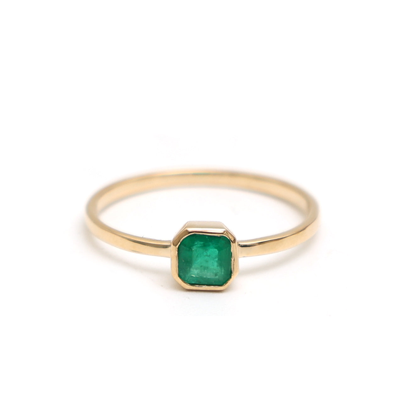 JPRG-2870/7463 Emerald Square Octagon Bezel Set Ring | 18K