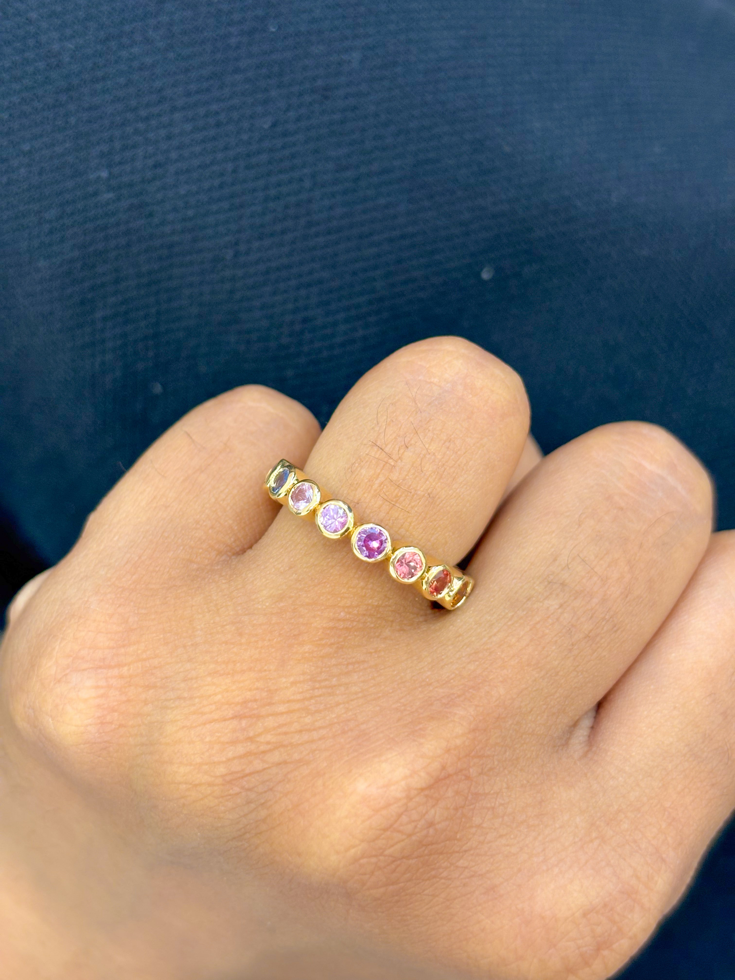 JPRG-2903/7526 Rainbow Sapphire Round Bezel Set Ring | 18K