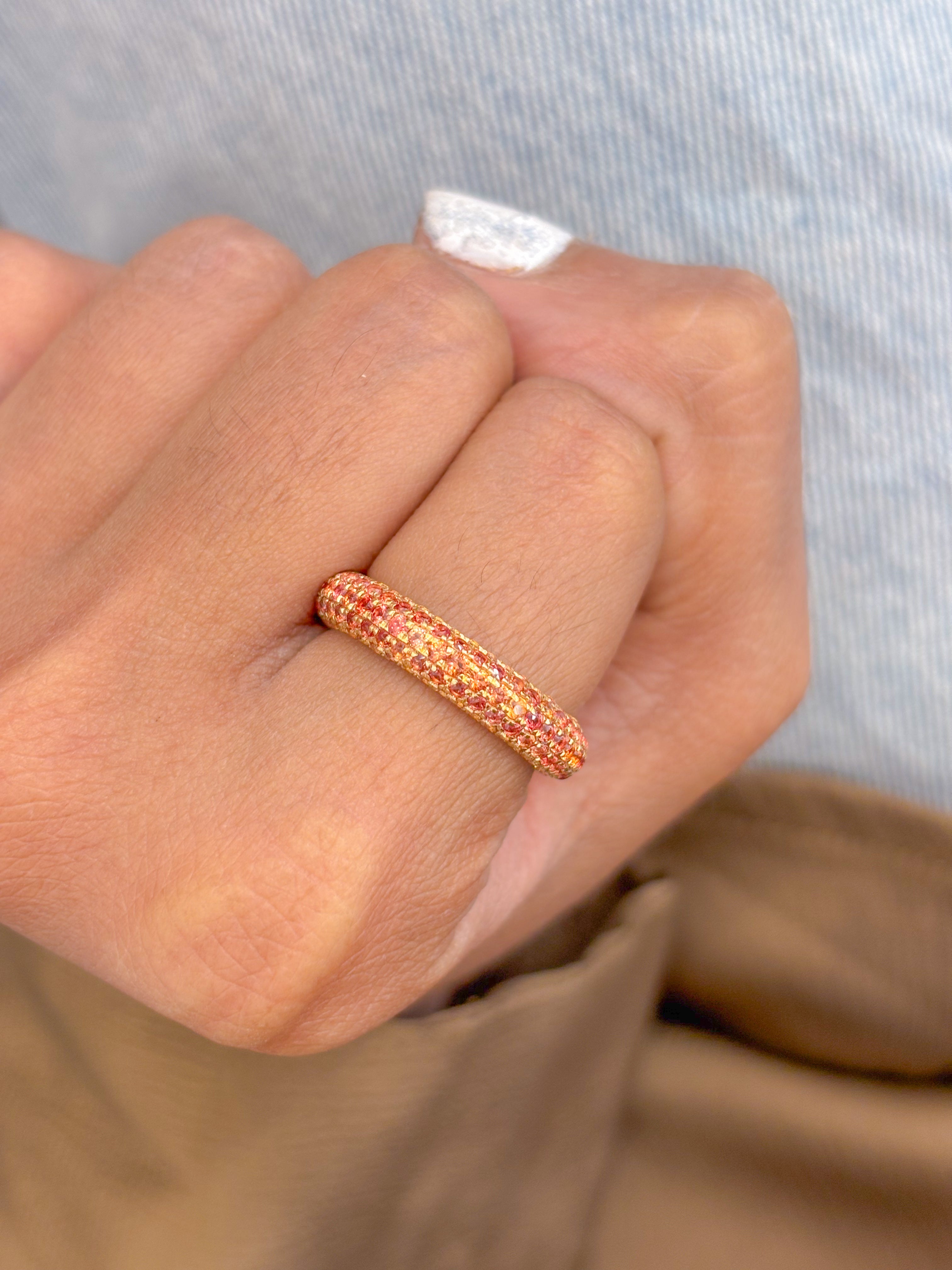 JPRG-2922/7564 Orange Sapphire Round Pave Ring | 18K