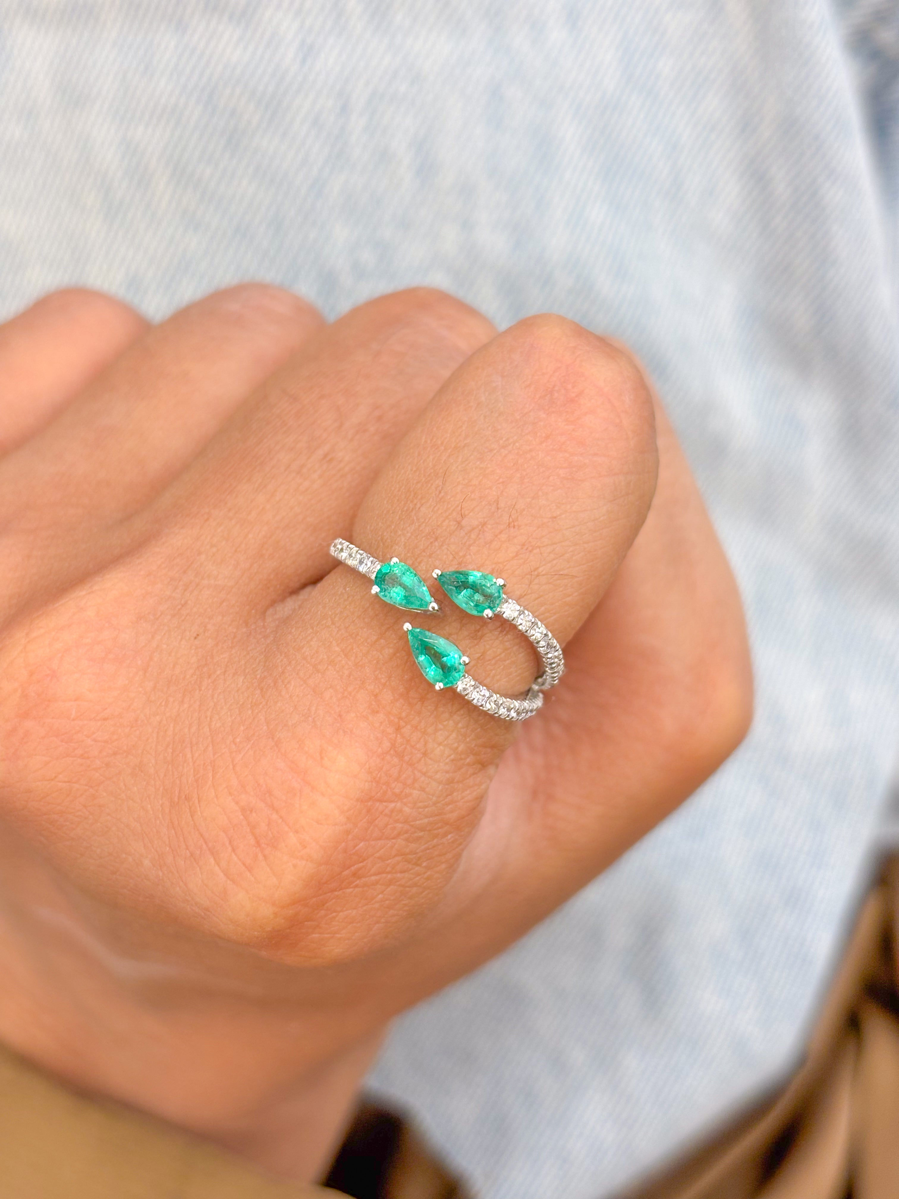 JPRG-2929/7620 Emerald Three Pear Diamond Ring | 18K