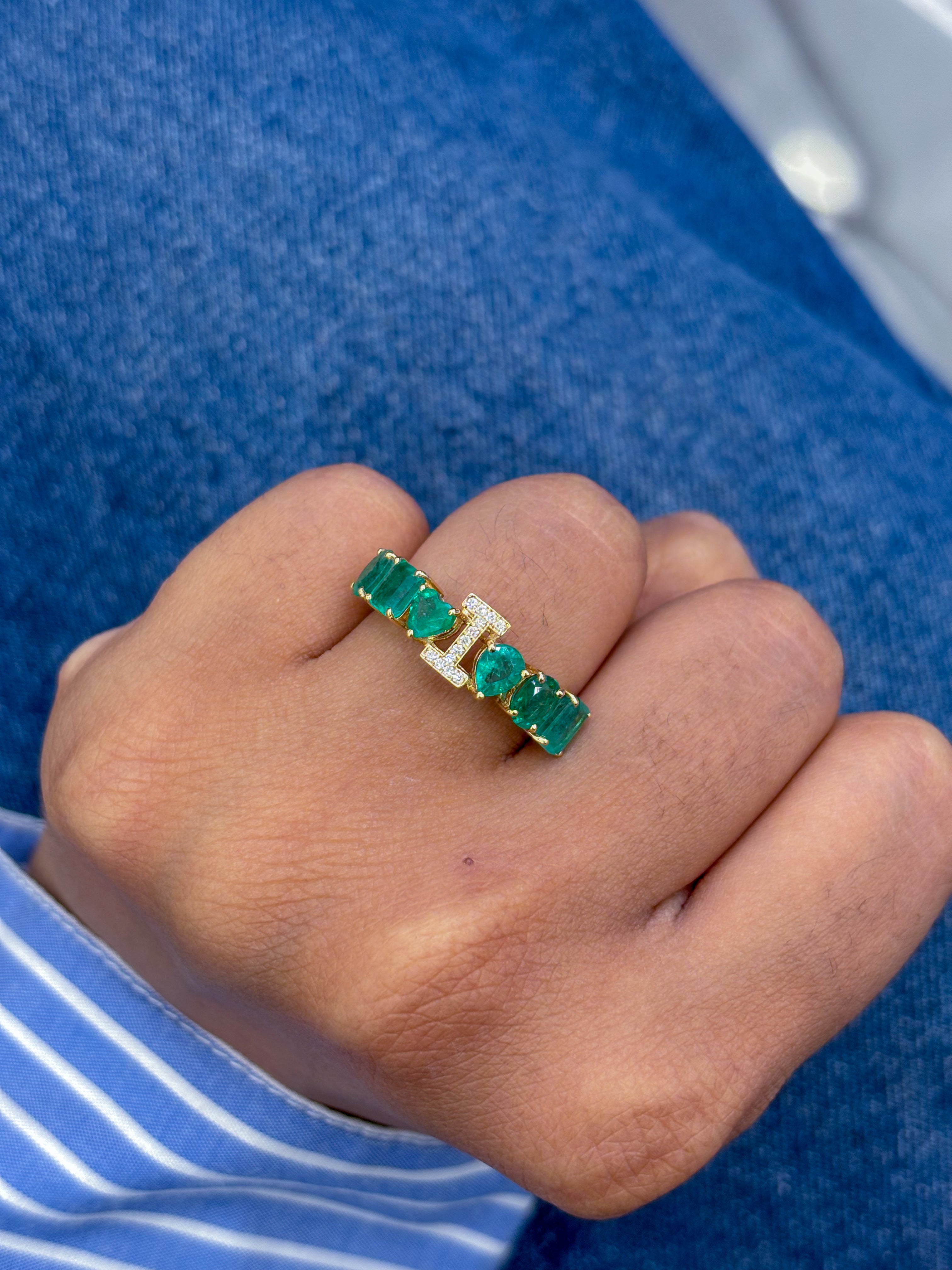 JPRG-2951/7680 Emerald I Letter Ring | 18K