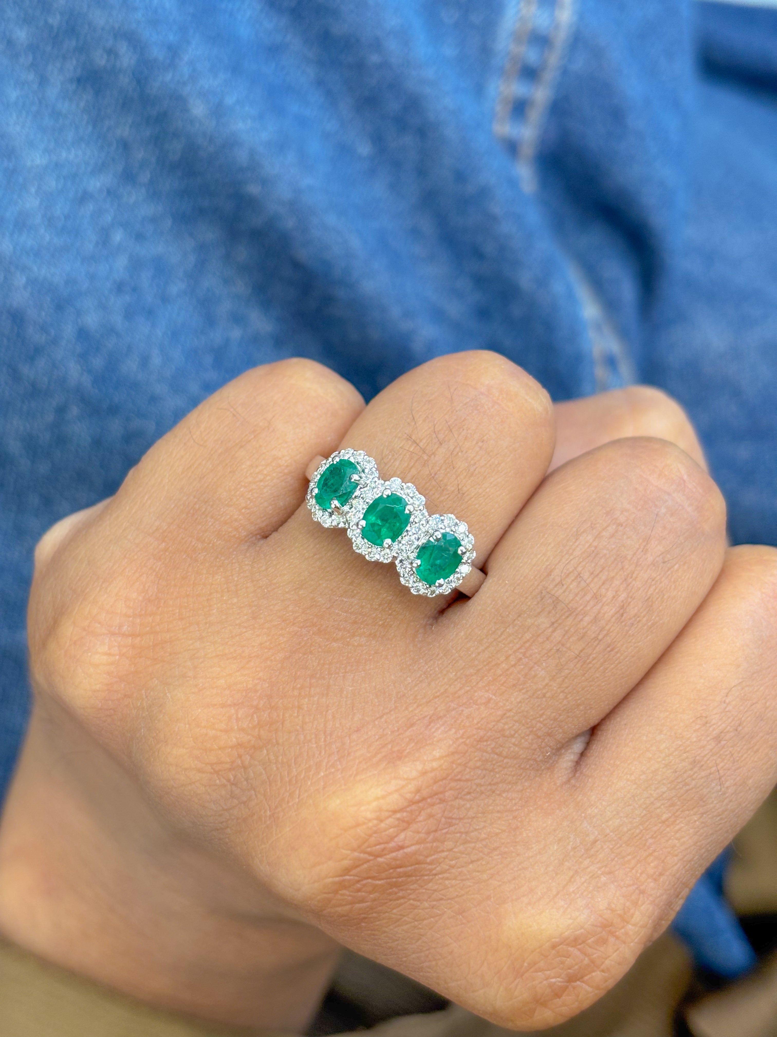 JPRG-3004/7819 Emerald Three Oval Diamond Ring | 18K