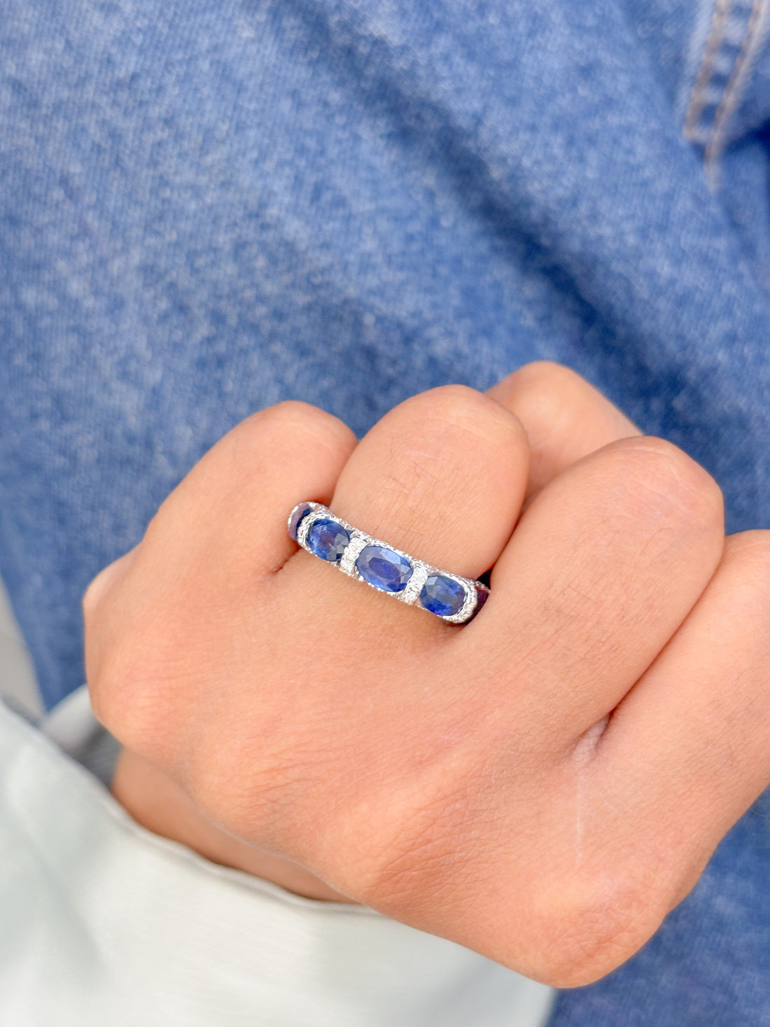 JPRG-3040/7890 Blue Sapphire Oval Diamond Eternity Band Ring | 18K