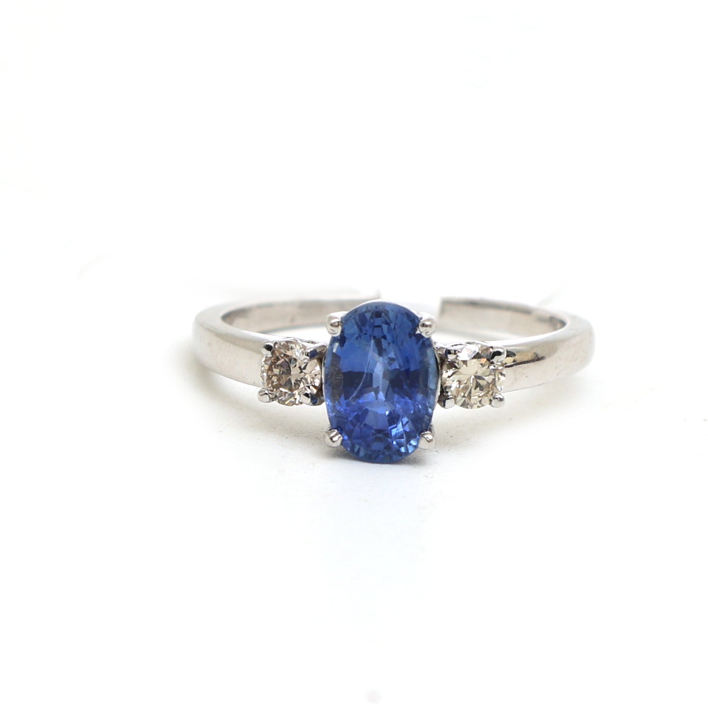JPRG-3106/8116 Blue Sapphire Oval With Diamond 3Pcs Ring | 14K