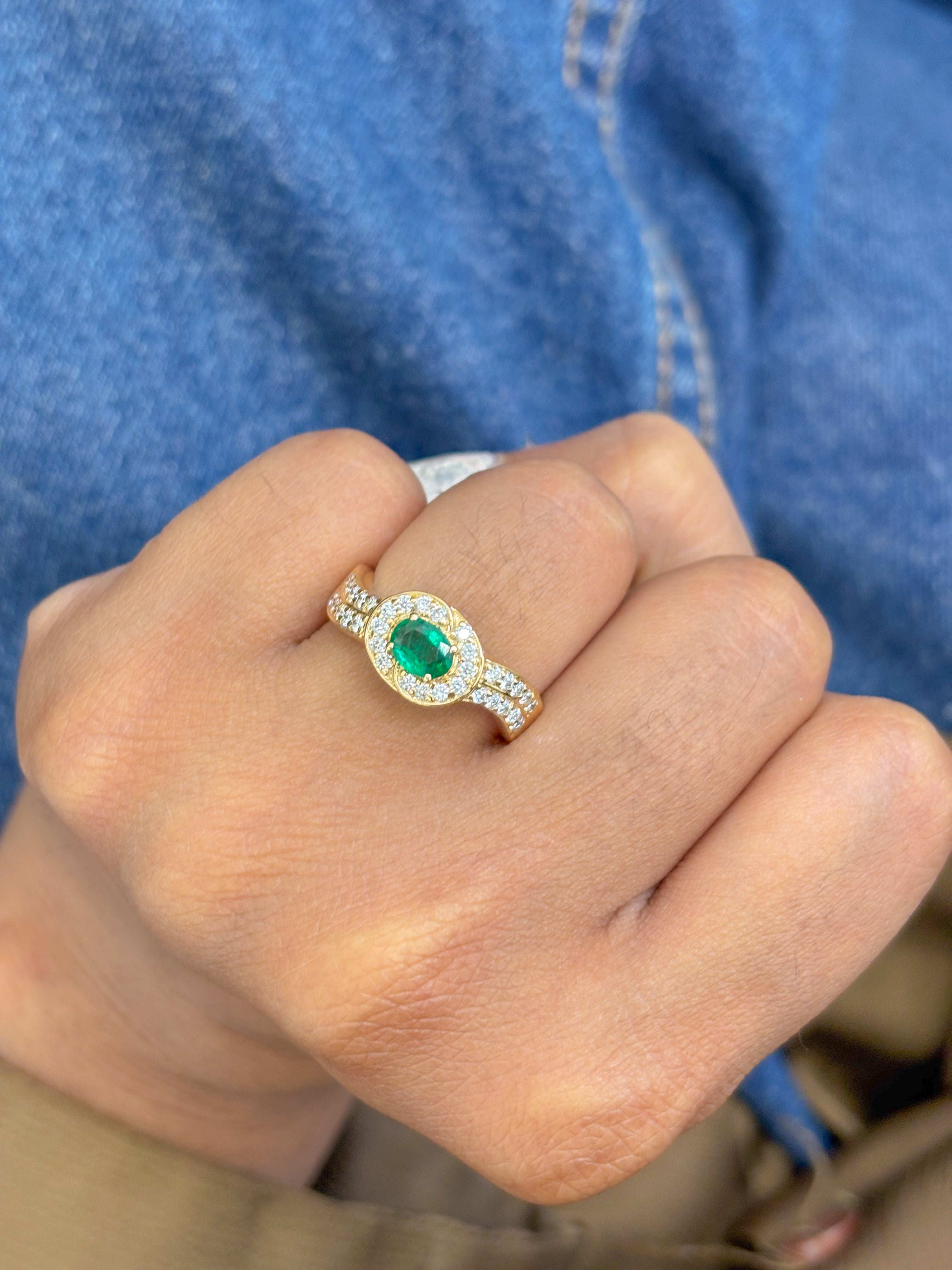JPRG-3111/8121 Emerald Oval With Diamond Ring | 14K