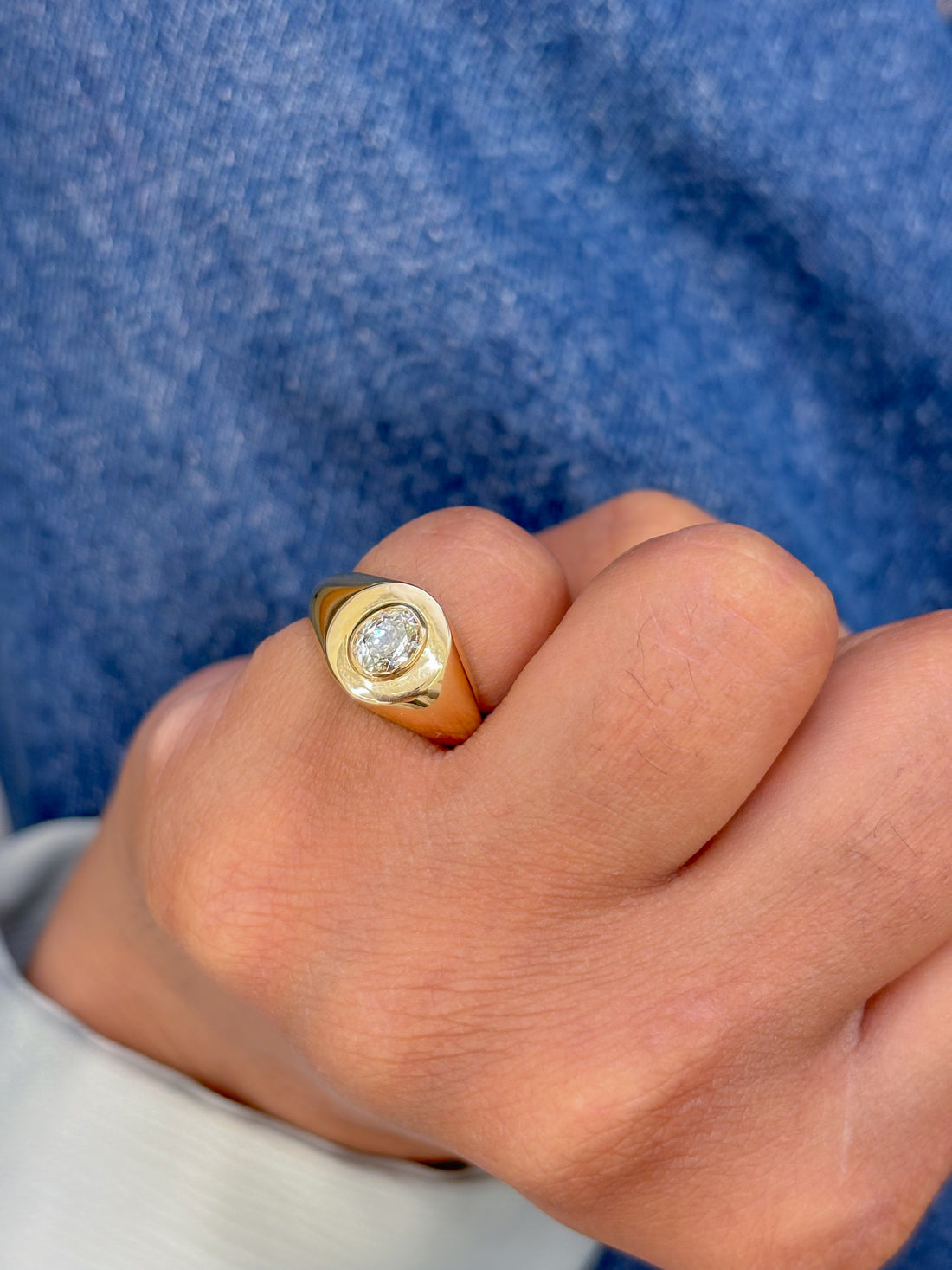 JPRG-3134/8190 Diamond Oval Pinky Ring | 18K