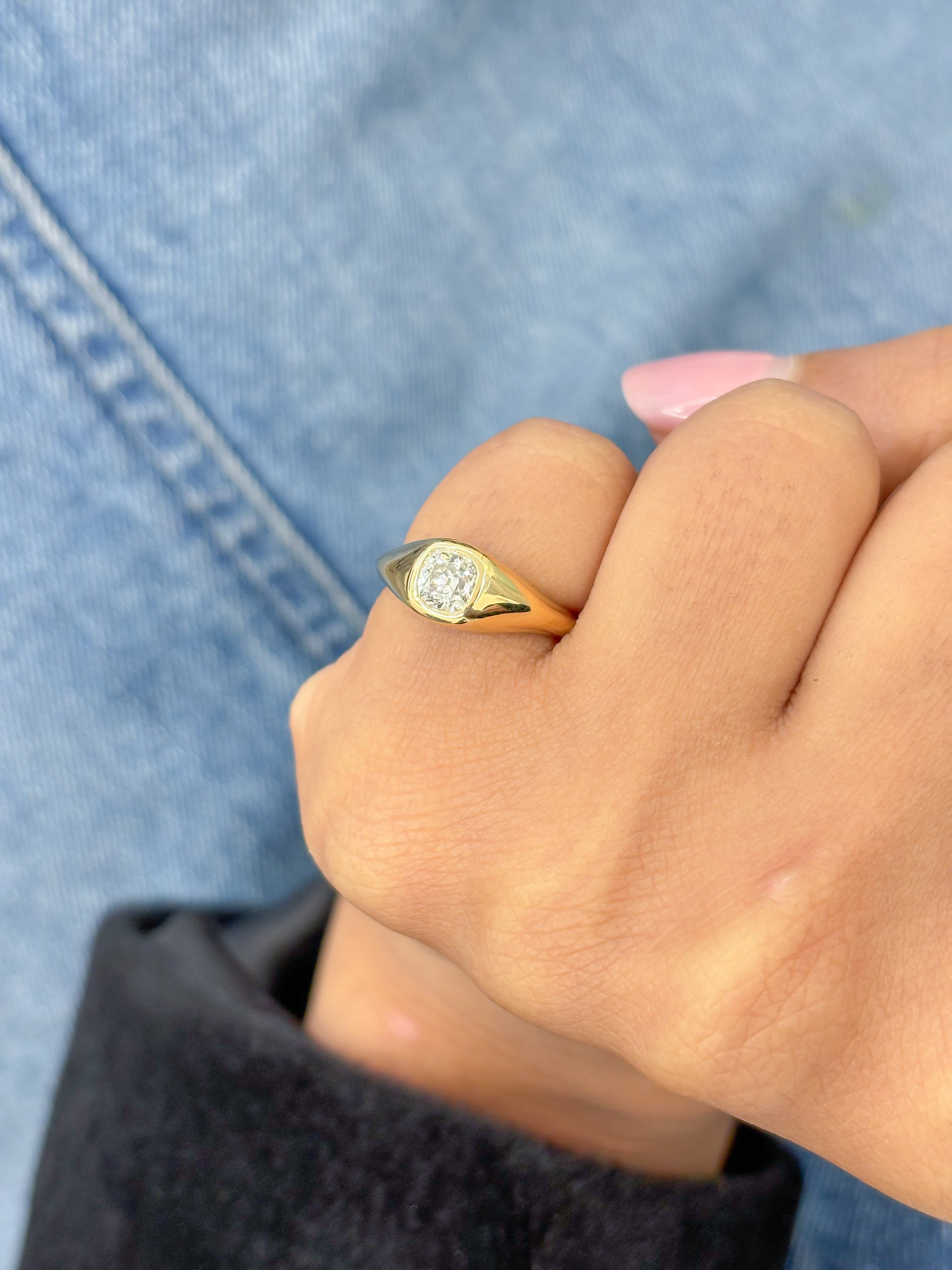 JPRG-3140/8203 Diamond Pinky Ring | 18K