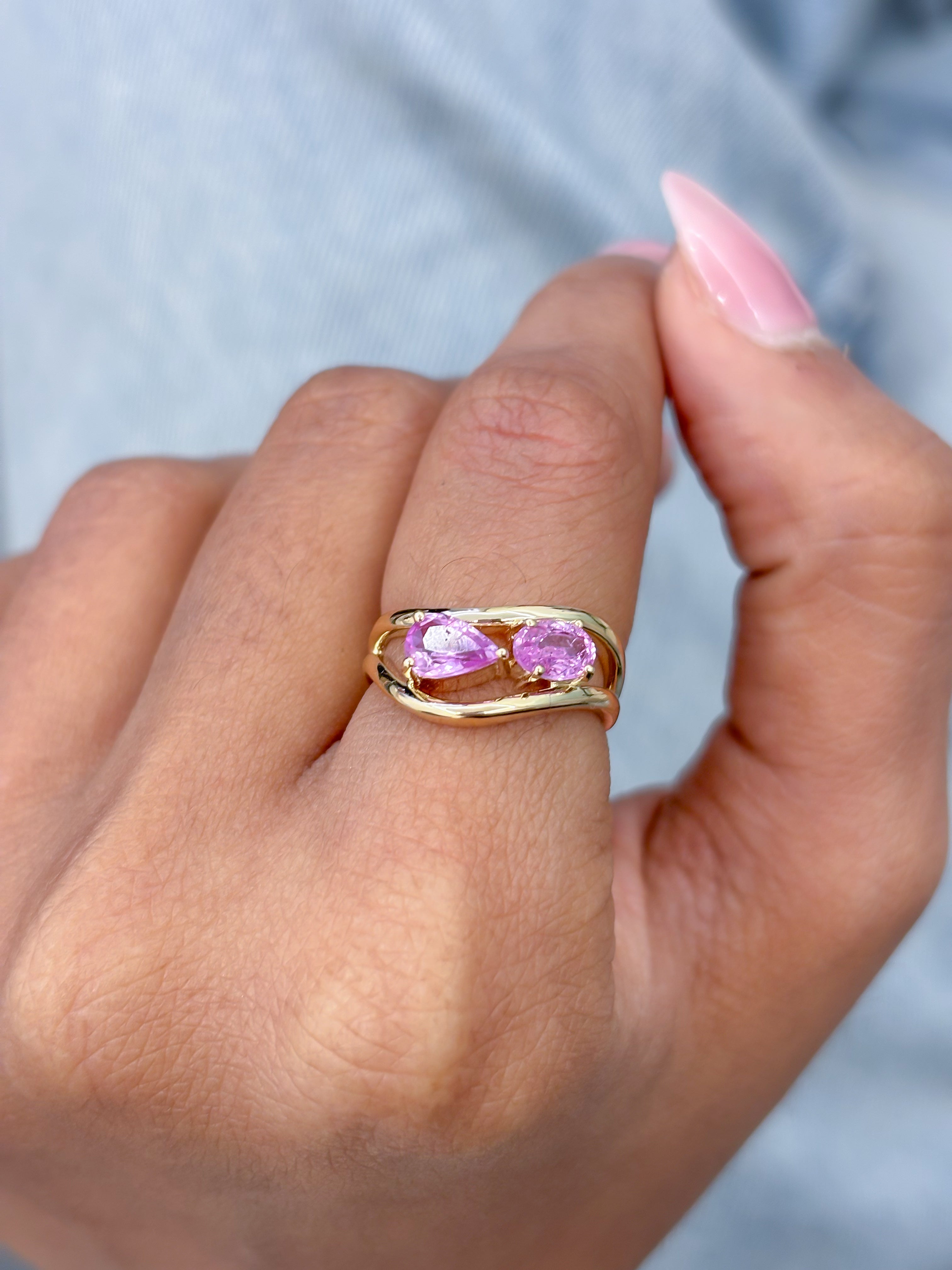 JPRG-3325/8520 Pink Sapphire Pear Oval Wave Ring | 14K