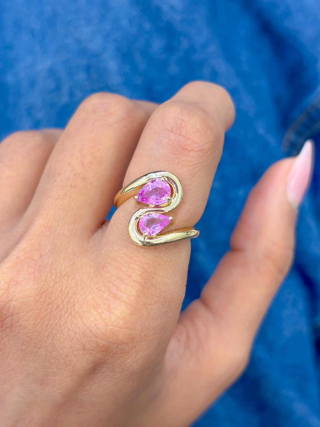 JPRG-3335/8530 Pink Sapphire Pear Oval Wave Ring | 18K