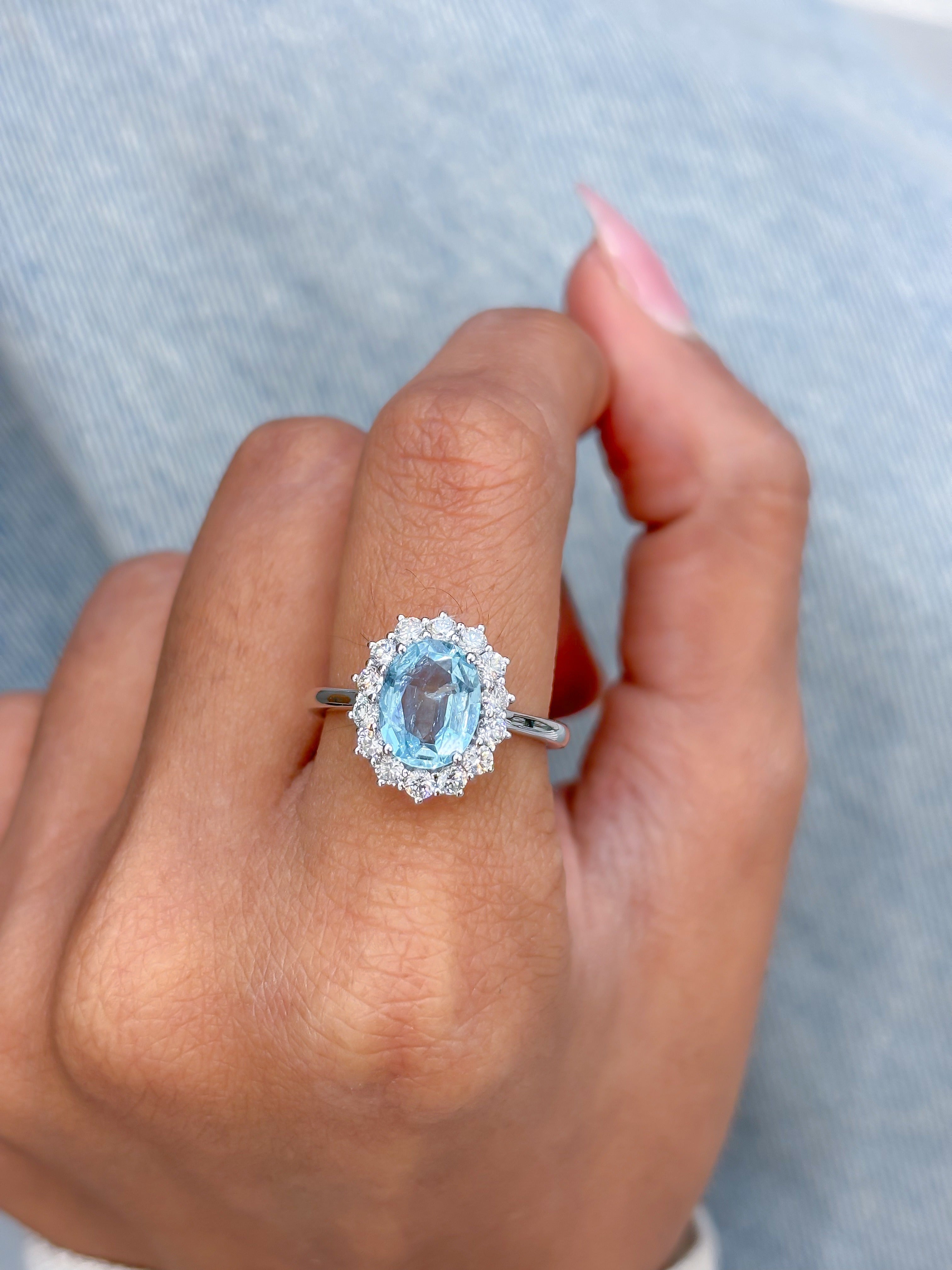 JPRG-3392/8612 Aquamarine Oval With Diamond Ring | 14K