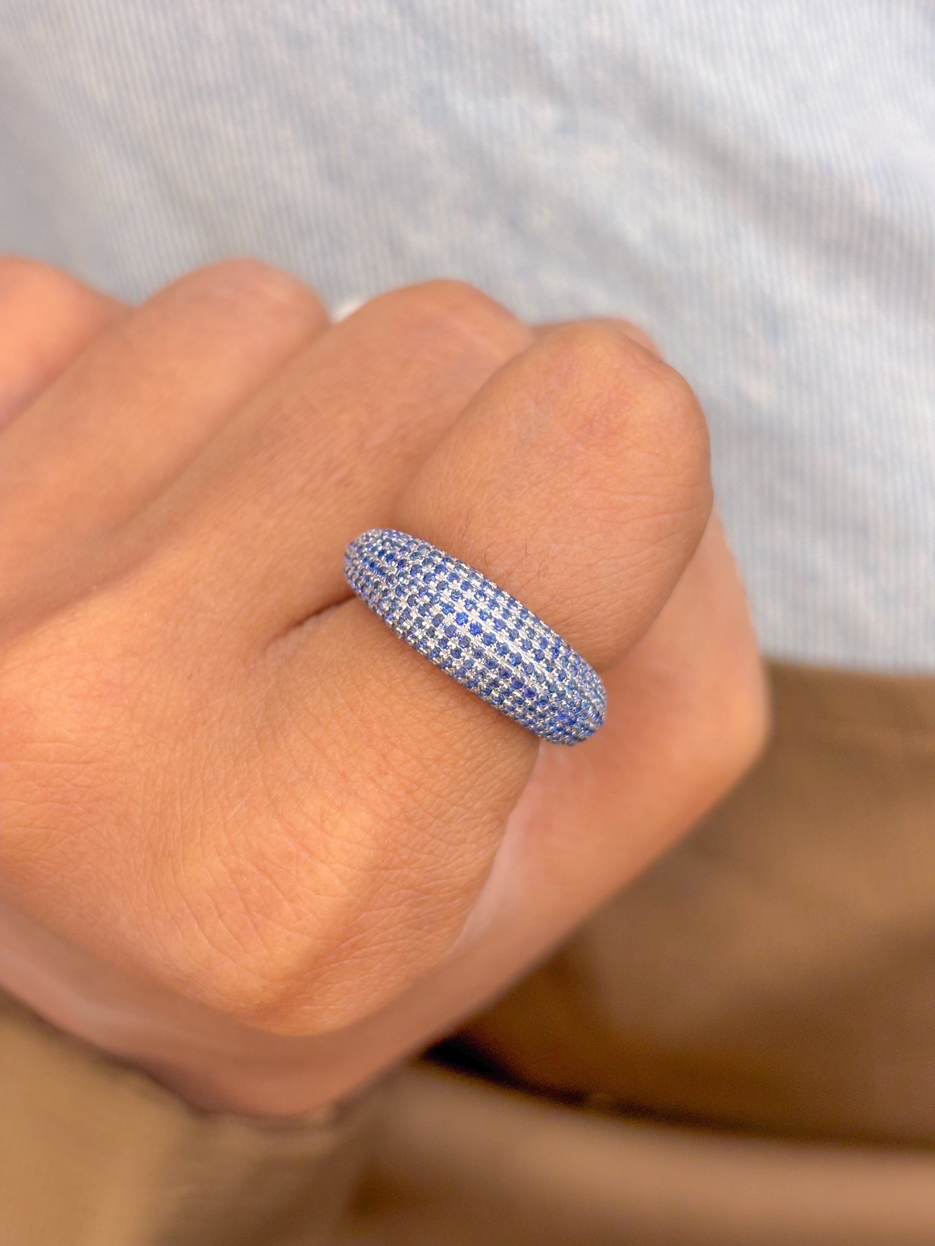 JPRG-3427/8787 Blue Sapphire Round Pave Ring | 18K