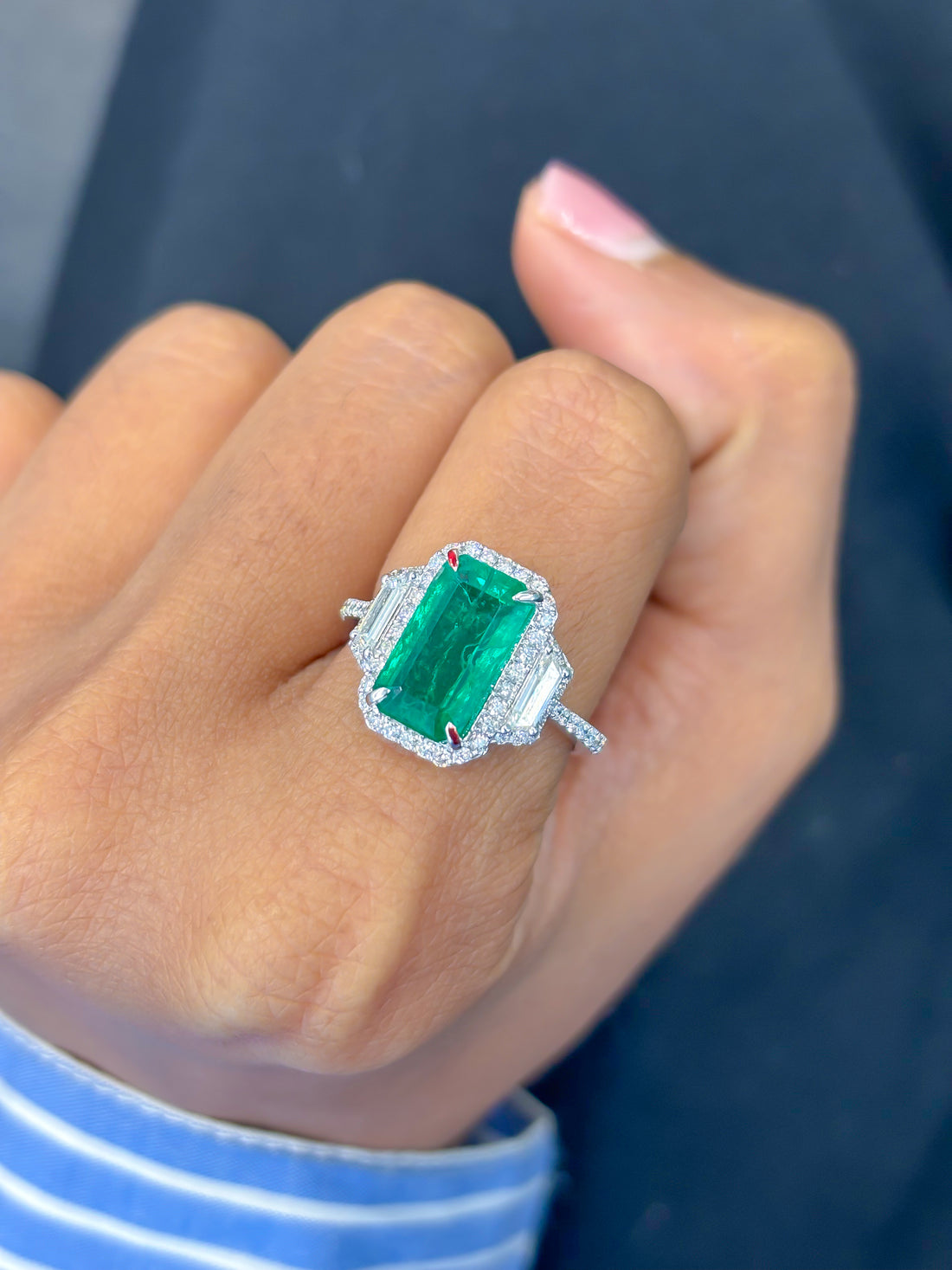 JPRG-3453/8832 Emerald Octagon With Fancy Diamond Ring | 18K