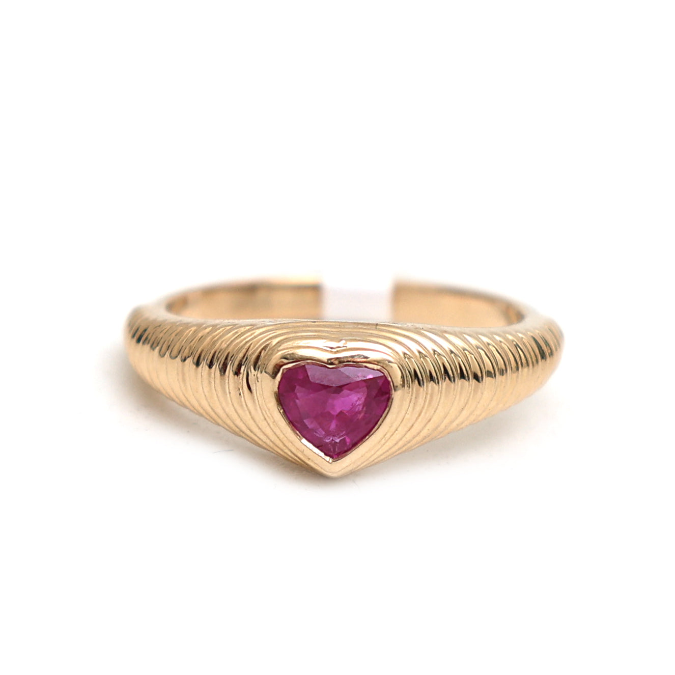 JPRG-3462/8842 Ruby Heart Ribbed Ring | 14K