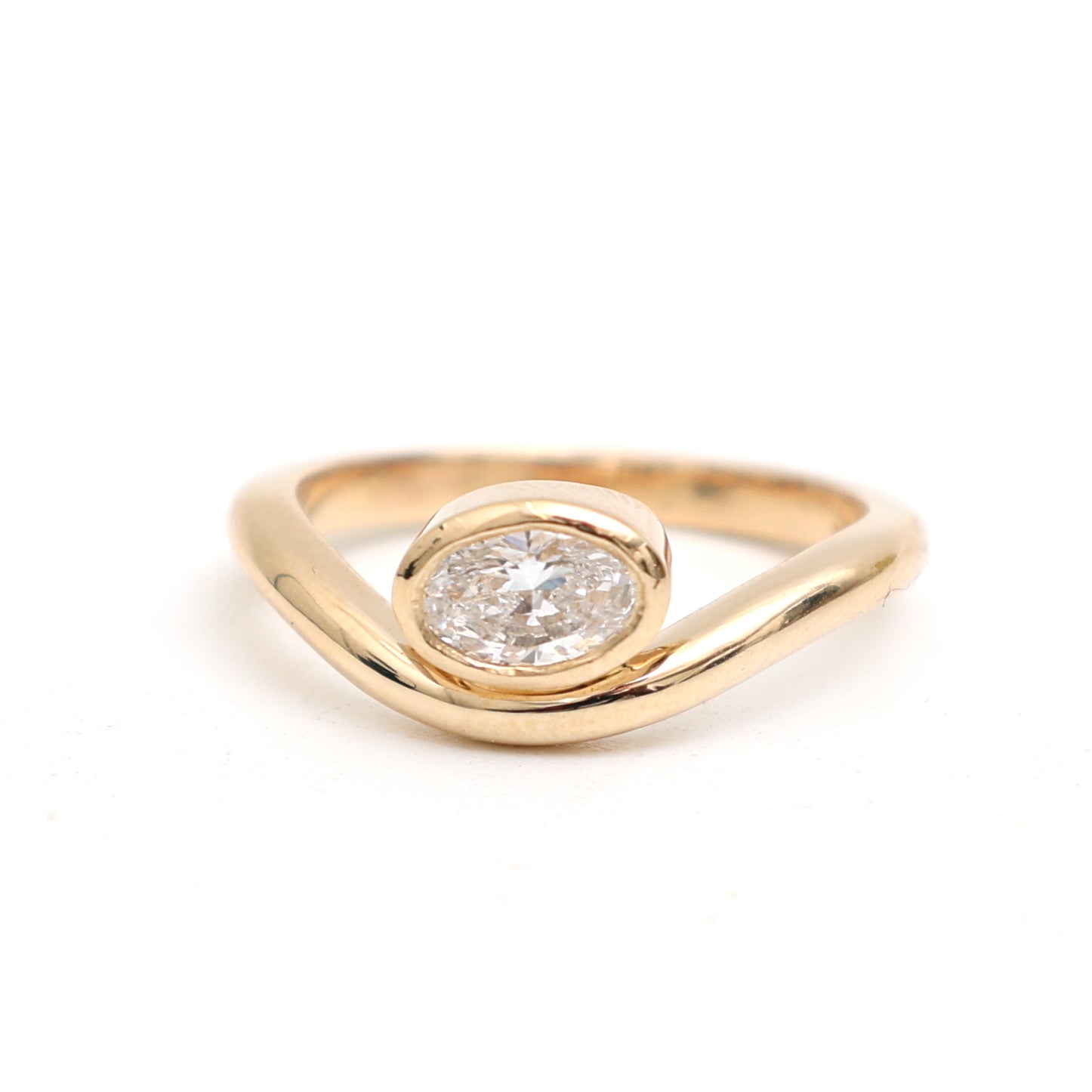 JPRG-3479/8892 Lab Grown Diamond Oval Bezel Set Wave Ring | 14K