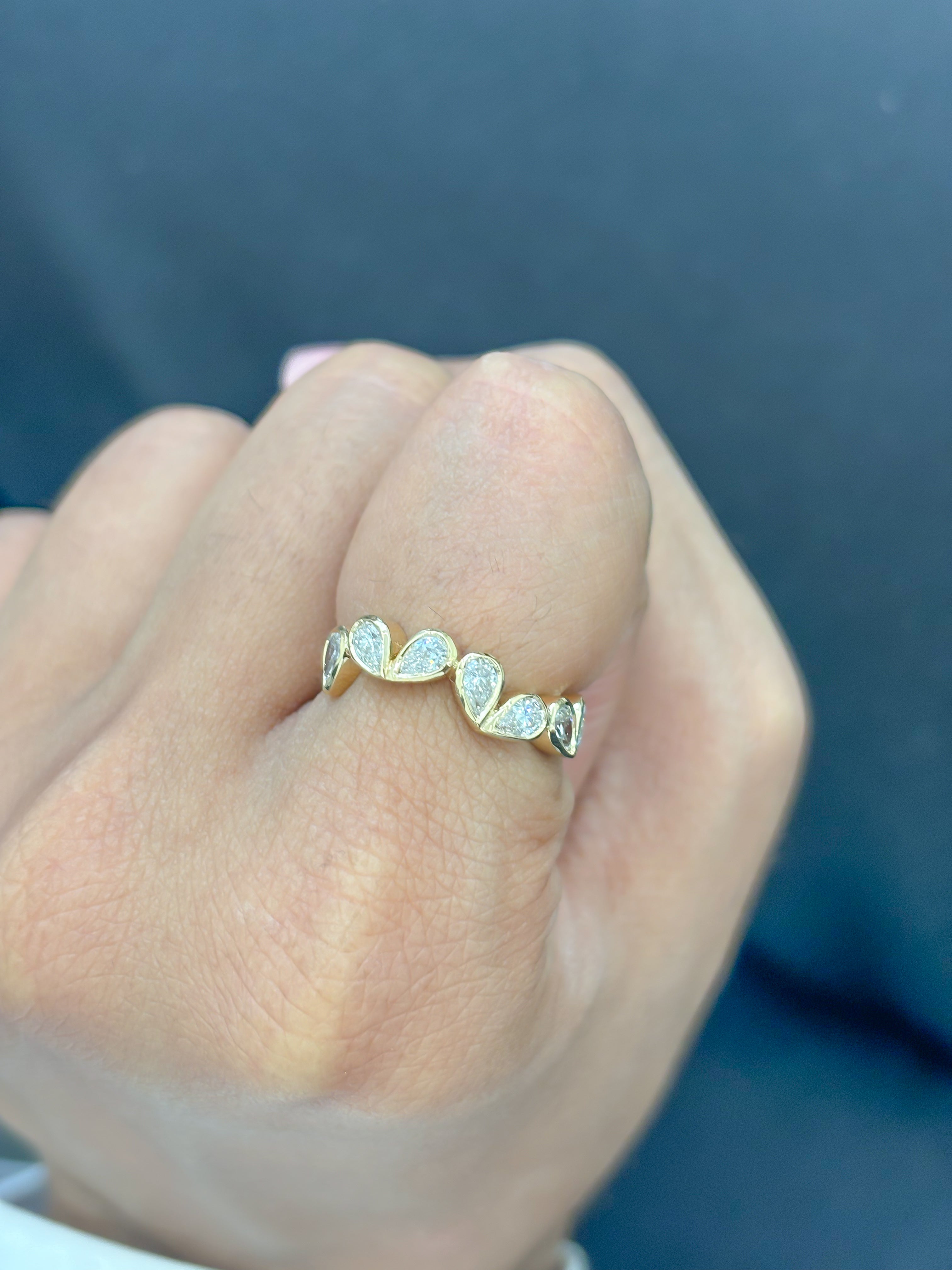 JPRG-3485/8898 Diamond Pear Bezek Set Half Ring | 18K