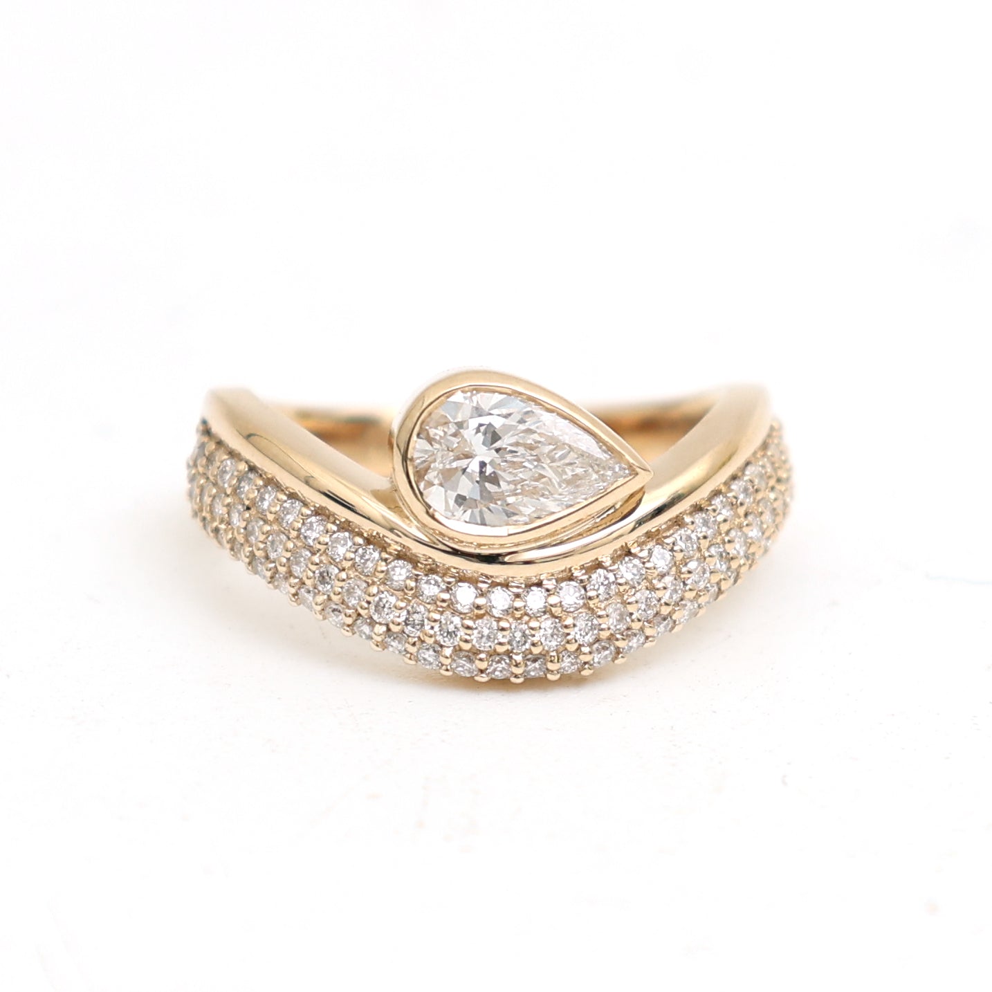 JPRG-3486/8899 Lab Grown Diamond Pear Bezel Set Wave Ring | 18K