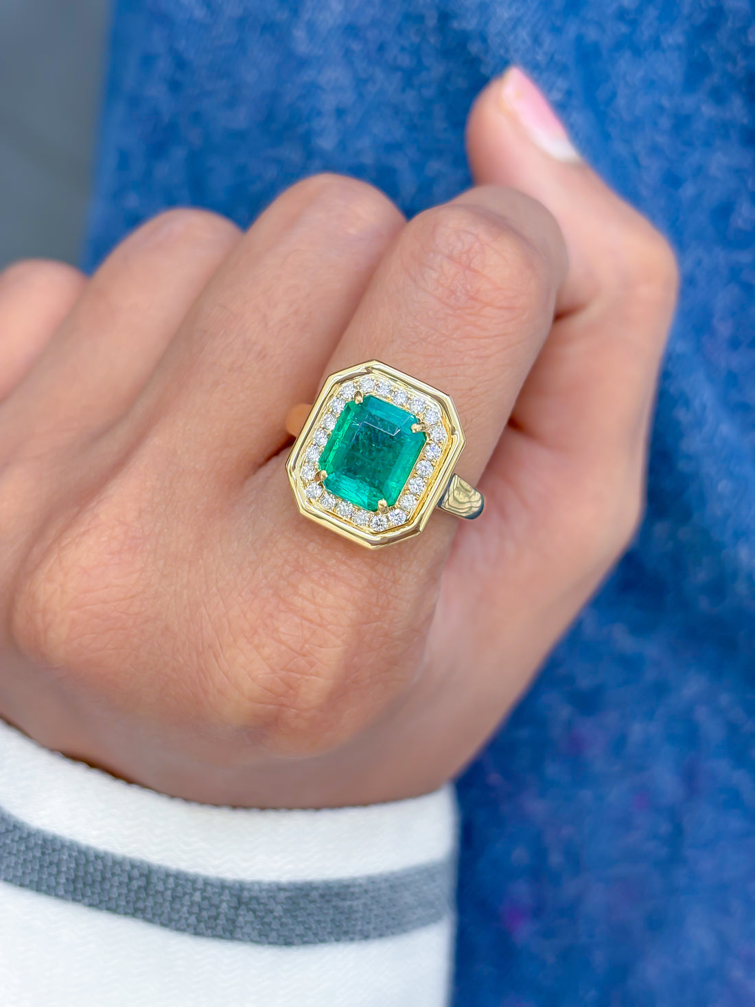 JPRG-3496/8909 Emaerld Octagon With Diamond Ring | 18K