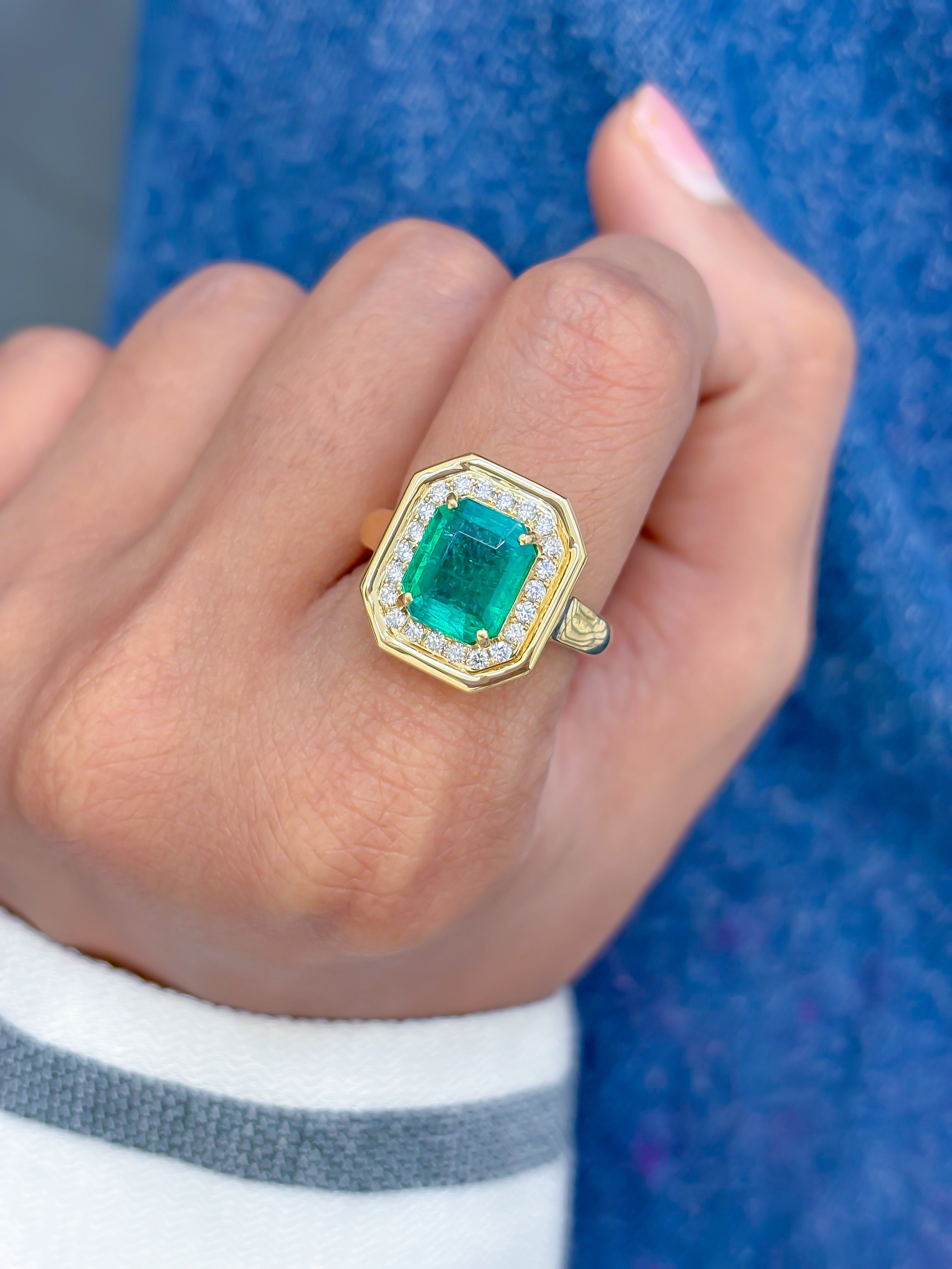 JPRG-3496/8909 Emaerld Octagon With Diamond Ring | 18K