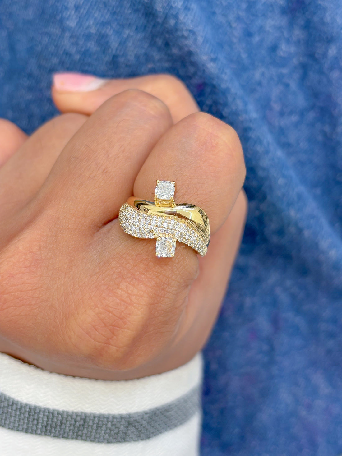 JPRG-3499/8912 Lab Grown Diamond Cushion Round Wave Ring | 14K