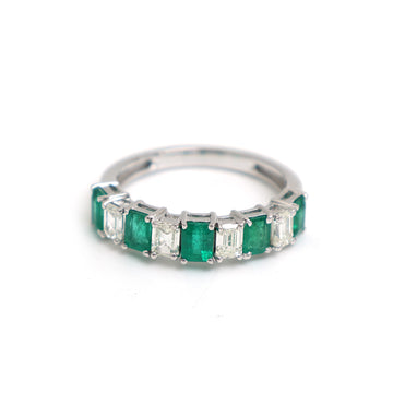 JPRG-3519/8960 Emerald Diamond Ring | 18K