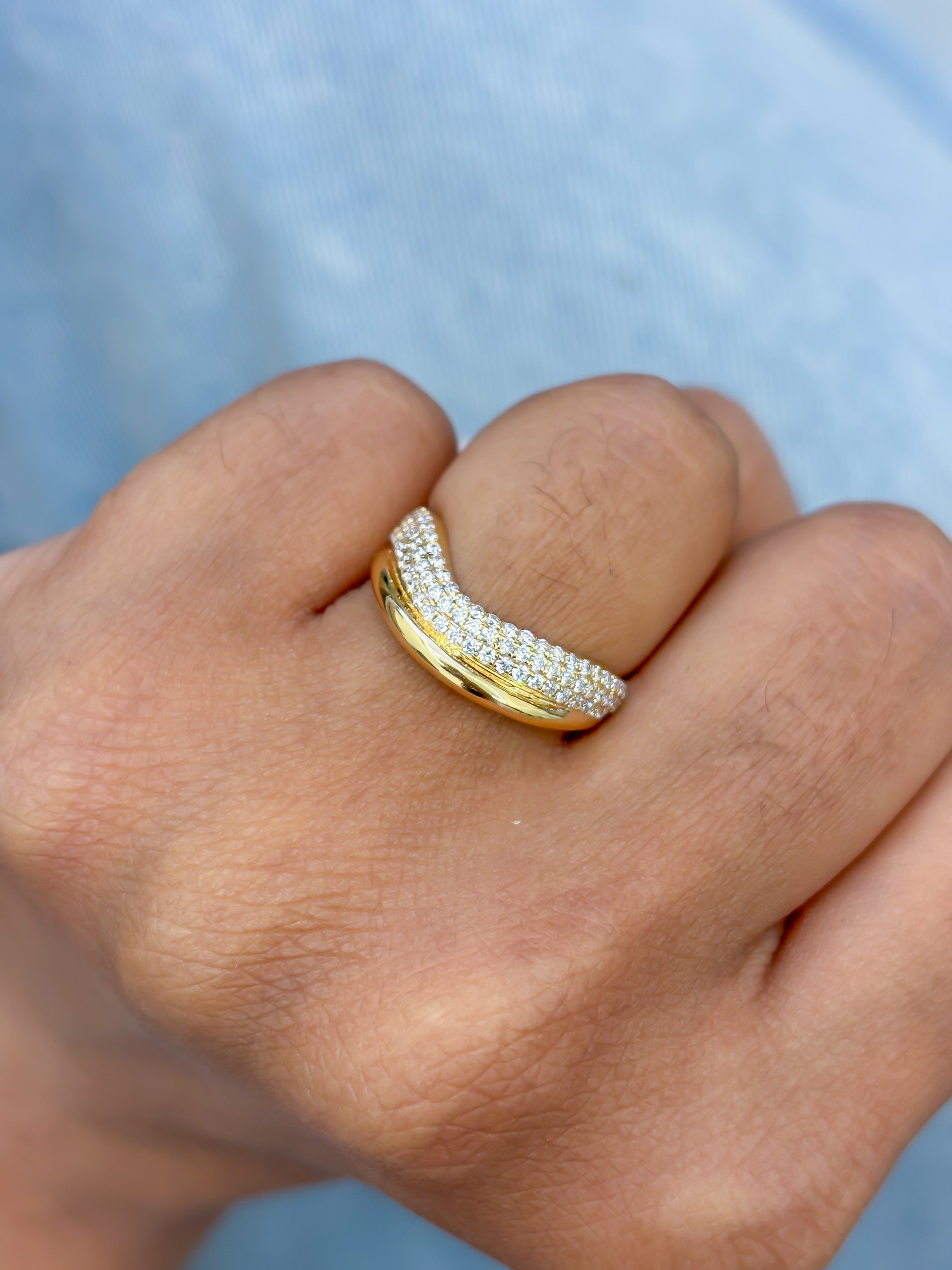 JPRG-3578/9088 Diamond Round Wave Ring | 18K