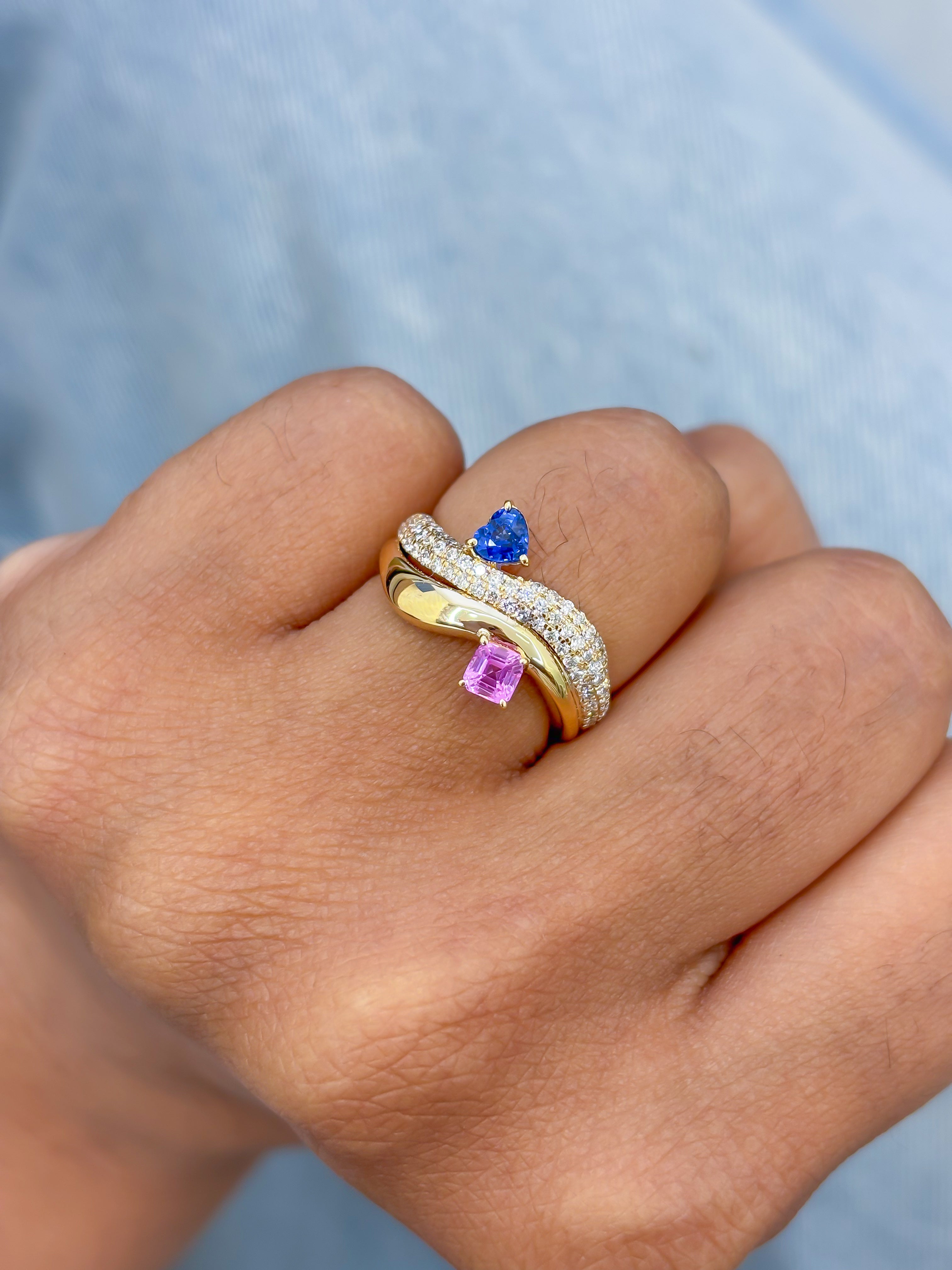 JPRG-3587/9096 Blue Sapphire Pink Sapphire Diamond Ring | 18K