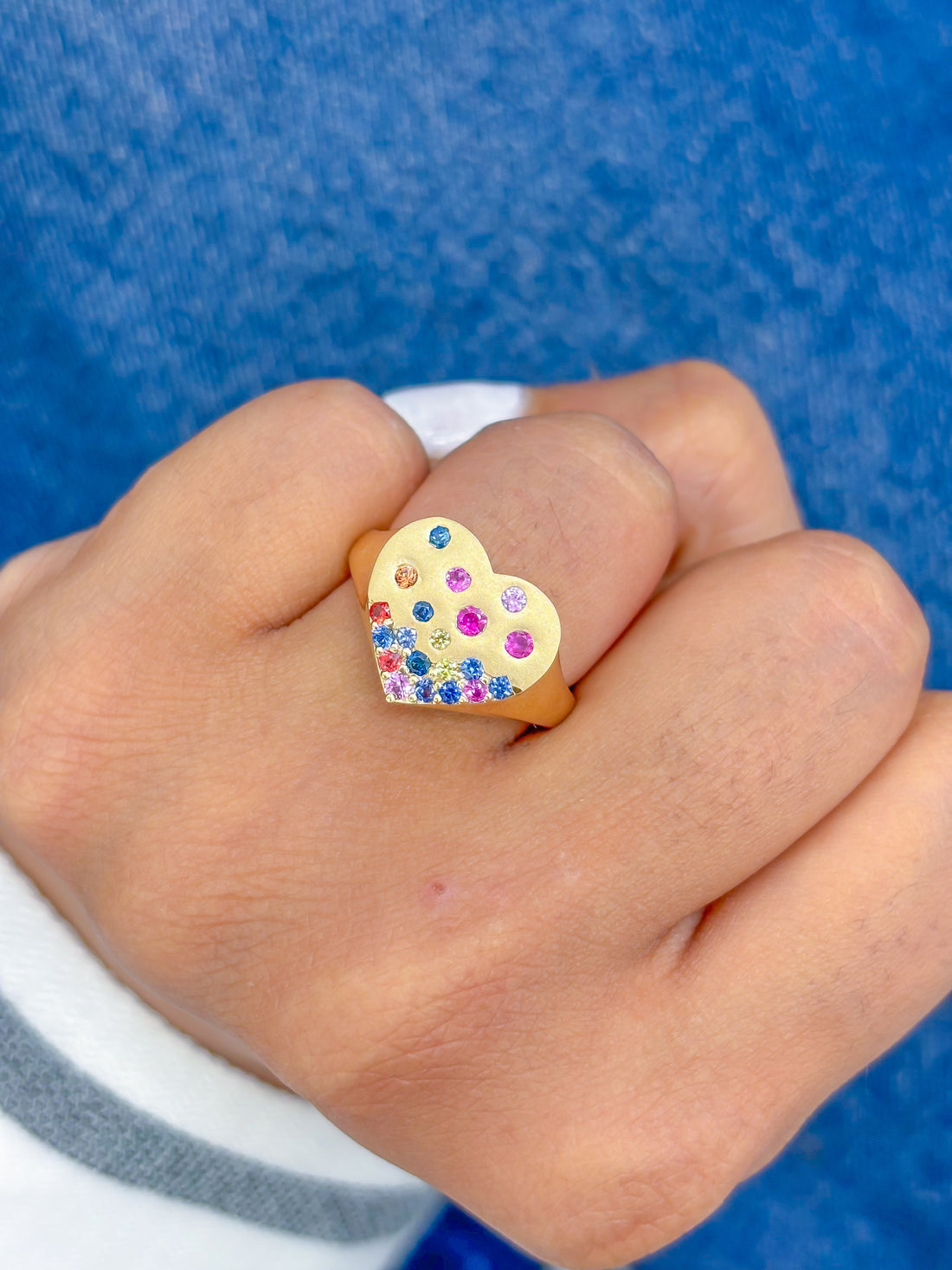 JPRG-3654/9242 Rainbow Sapphire Ring | 18K