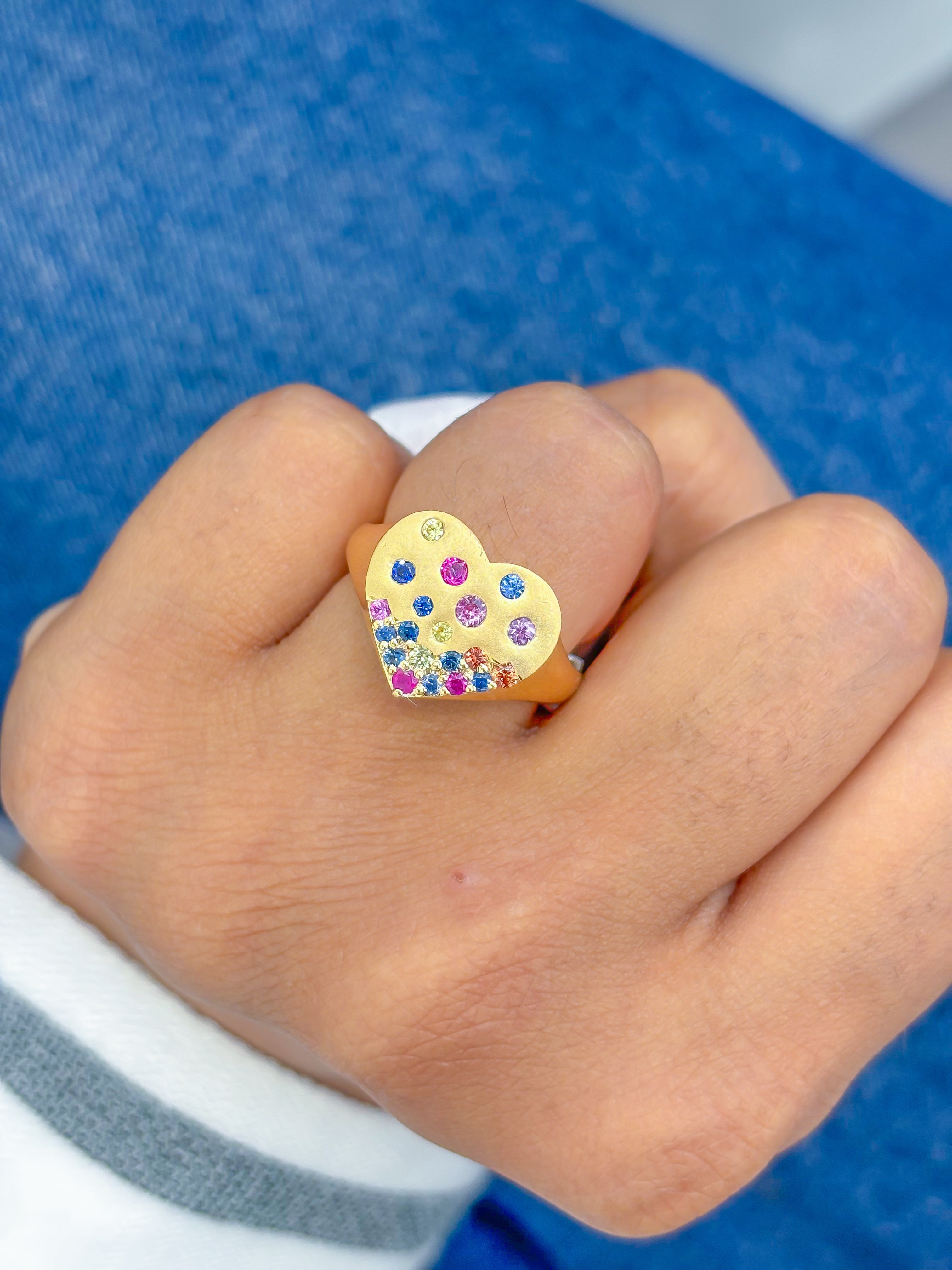 JPRG-3656/9244 Rainbow Sapphire Ring | 18K