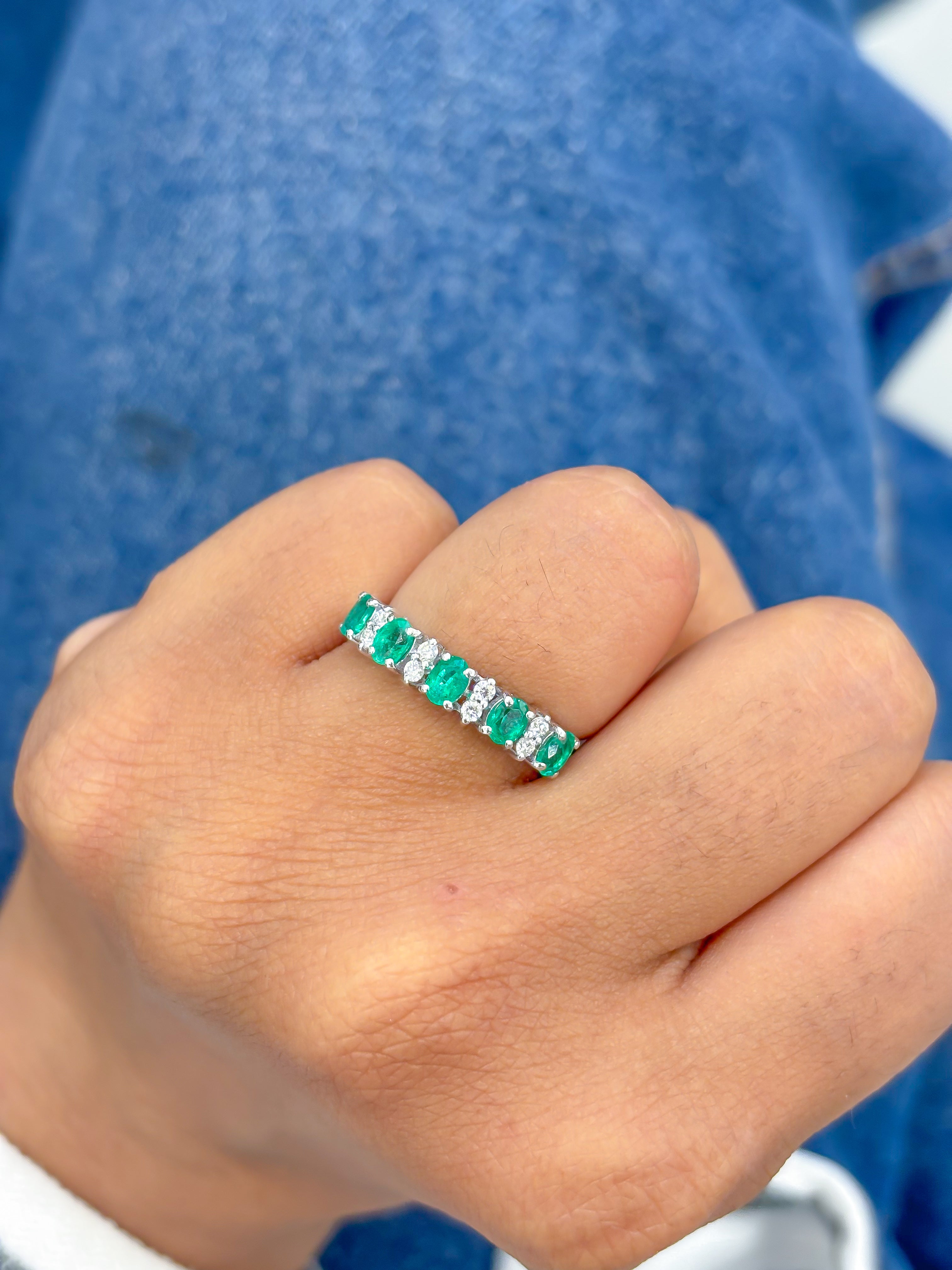 JPRG-3696/9284 Emerald Diamond Ring | 18K