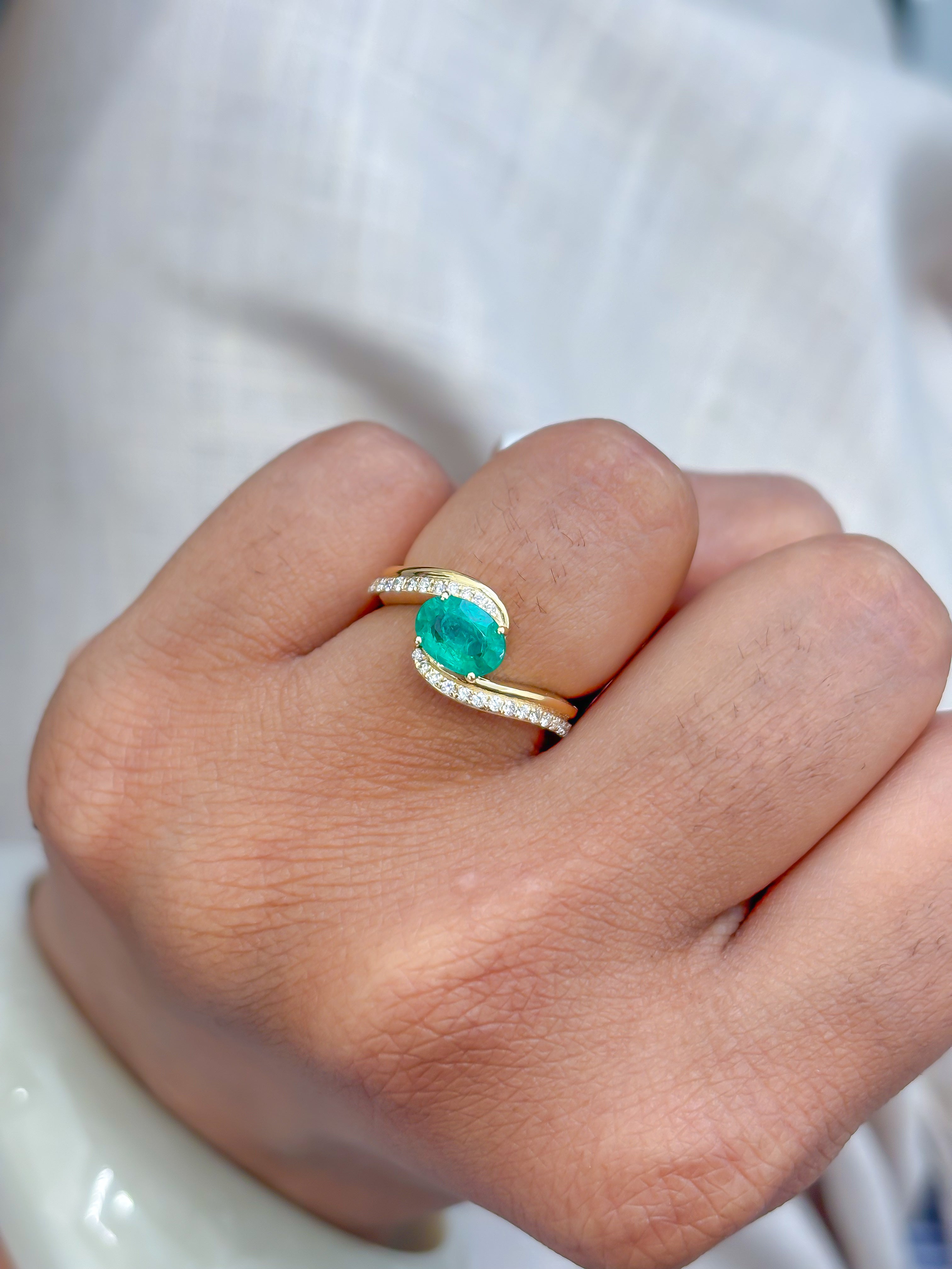 JPRG-3921/9681 Emerald Diamond Ring | 18K