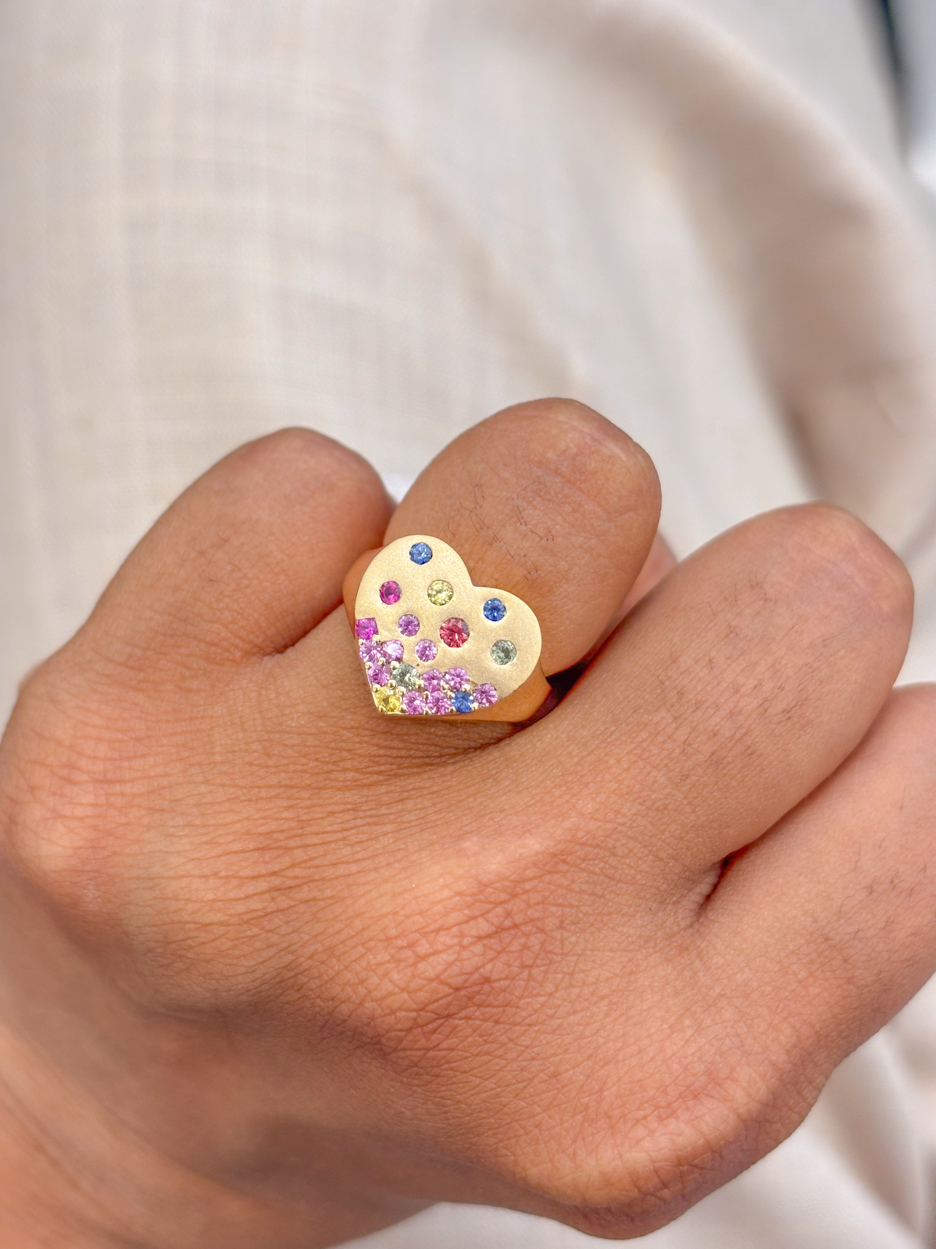 JPRG-3939/9712 Rainbow Sapphire Ring | 18K