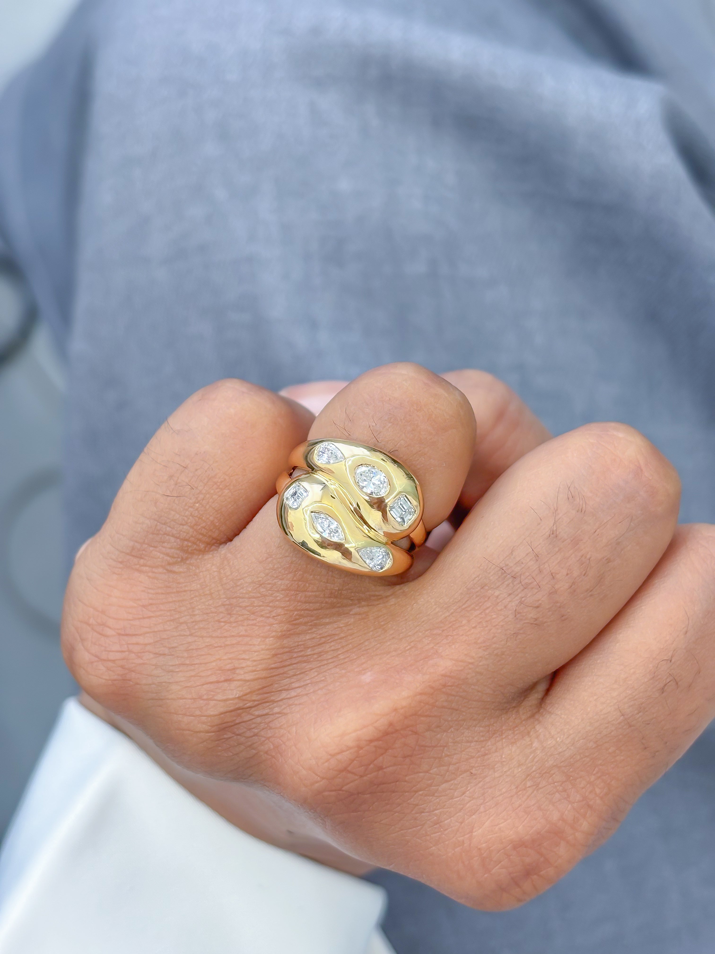 JPRG-4029/9852 Diamond Fancy Wave Ring | 18K