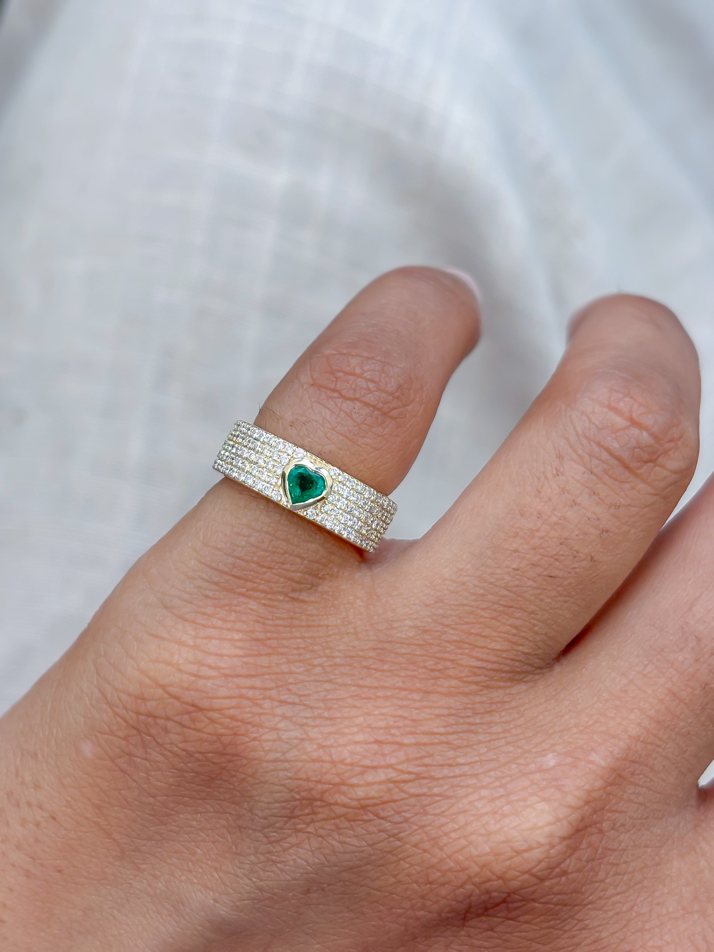 JPRG-4037/9880 Emerald Diamond Ring | 14K