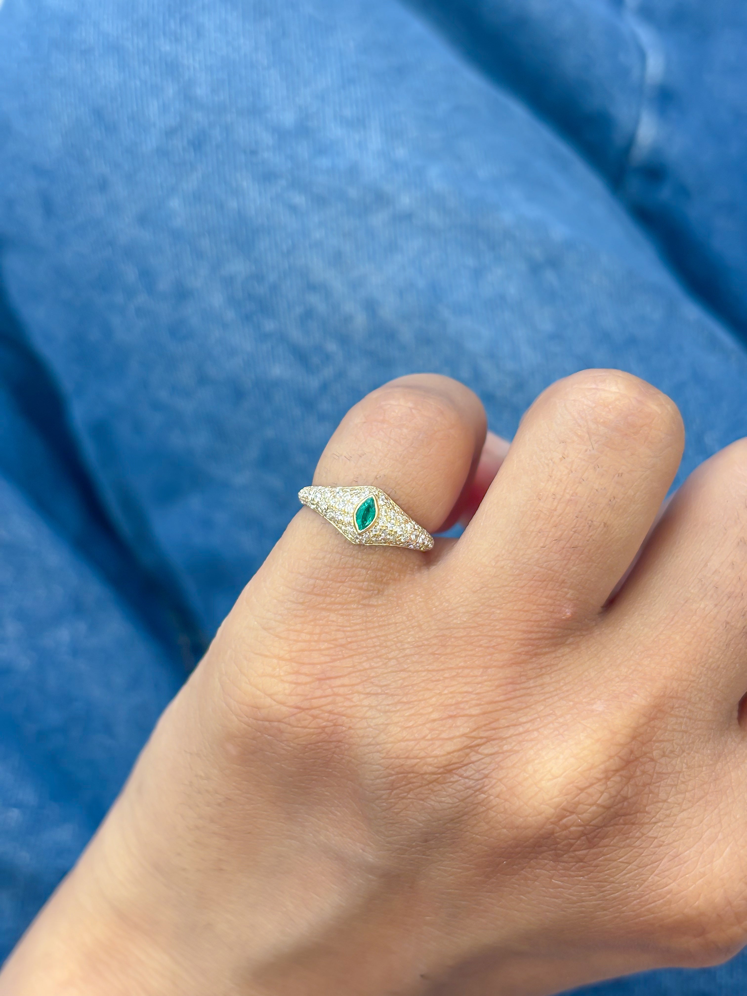 JPRG-4058/9938 Emerald Diamond Ring | 18K