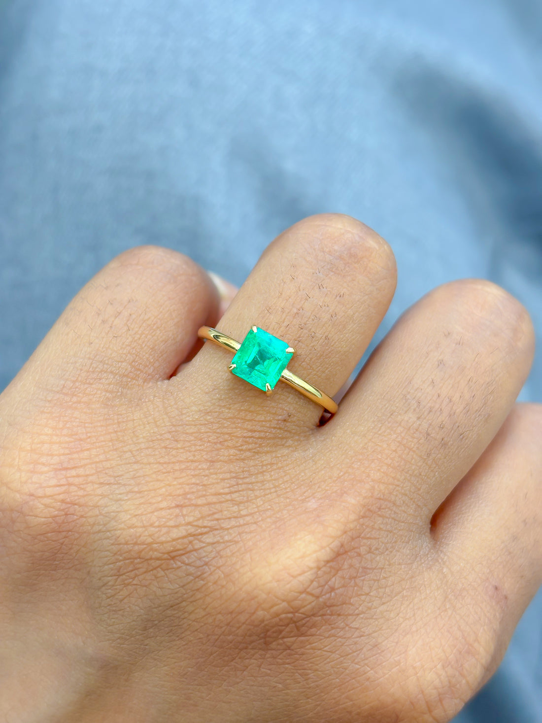 JPRG-4082/10004 Colombian Emerald Ring | 18K