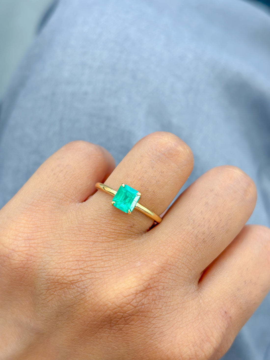 JPRG-4083/10005 Colombian Emerald Ring | 18K