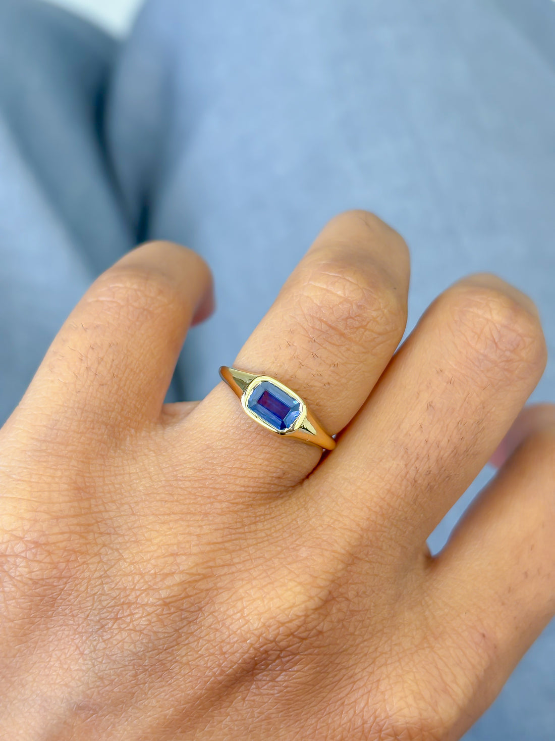 JPRG-4097/10020 Blue Sapphire Ring | 18K
