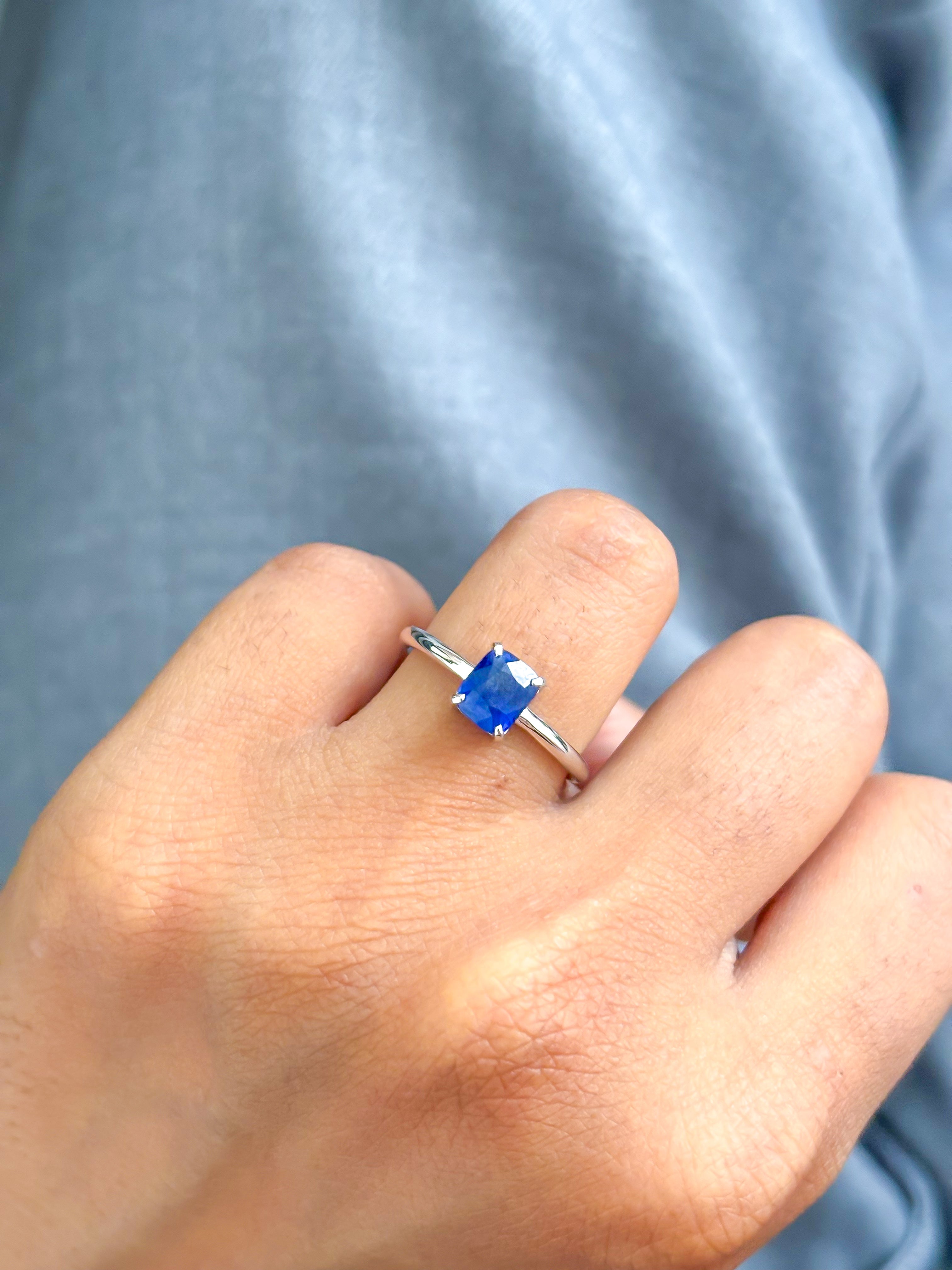 JPRG-4131/10104 Blue Sapphire Ring | 18K