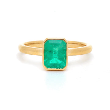 JPRG-4143/10143 Colombian Emerald Ring | 18K