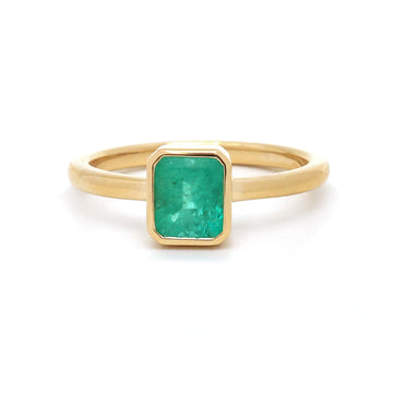 JPRG-4146/10146 Colombian Emerald Ring | 18K