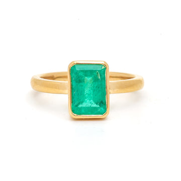 JPRG-4150/10180 Colombian Emerald Ring | 18K
