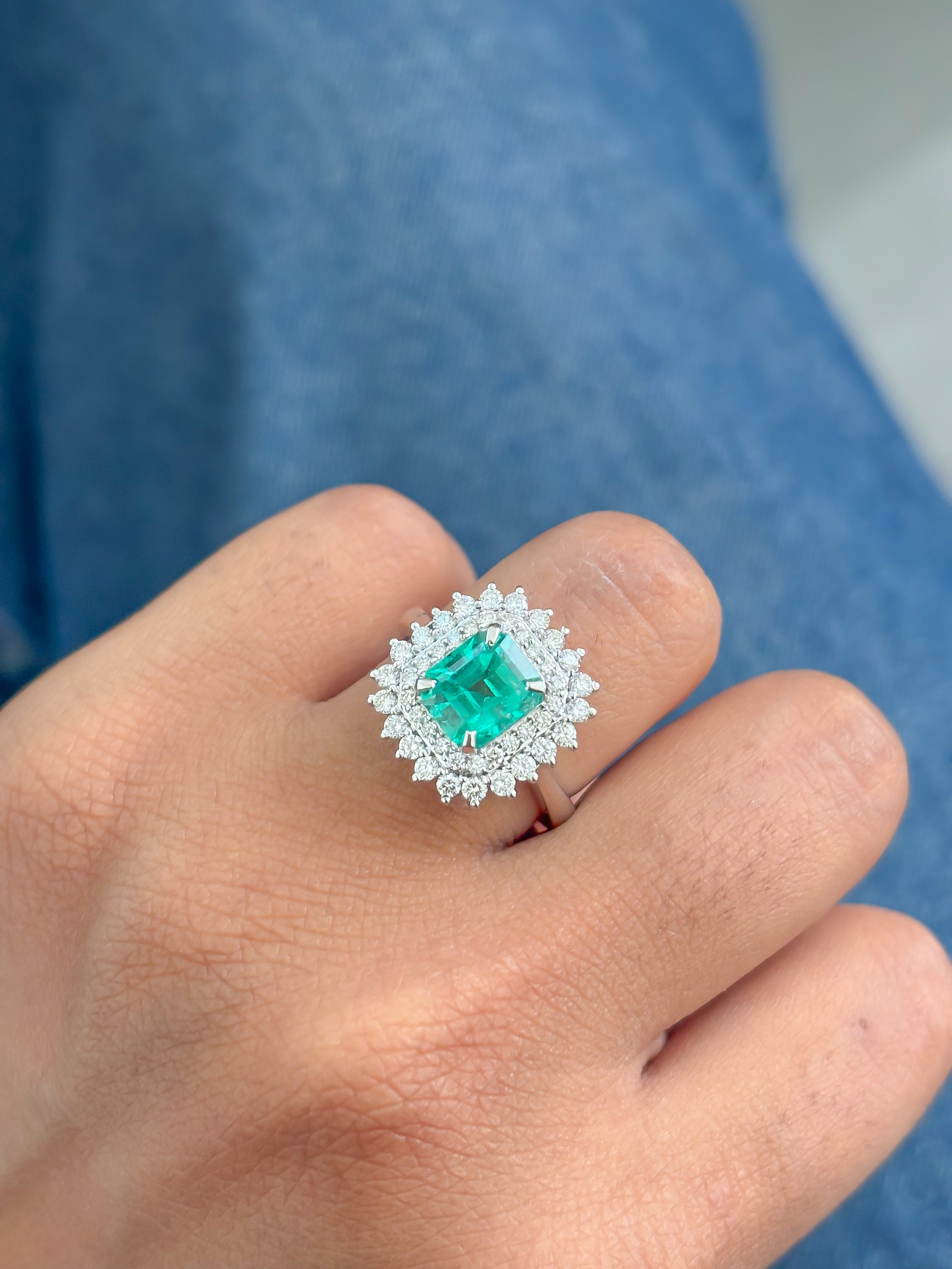 JPRG-4155/10192 Colombian Emerald Diamond Ring | 18K