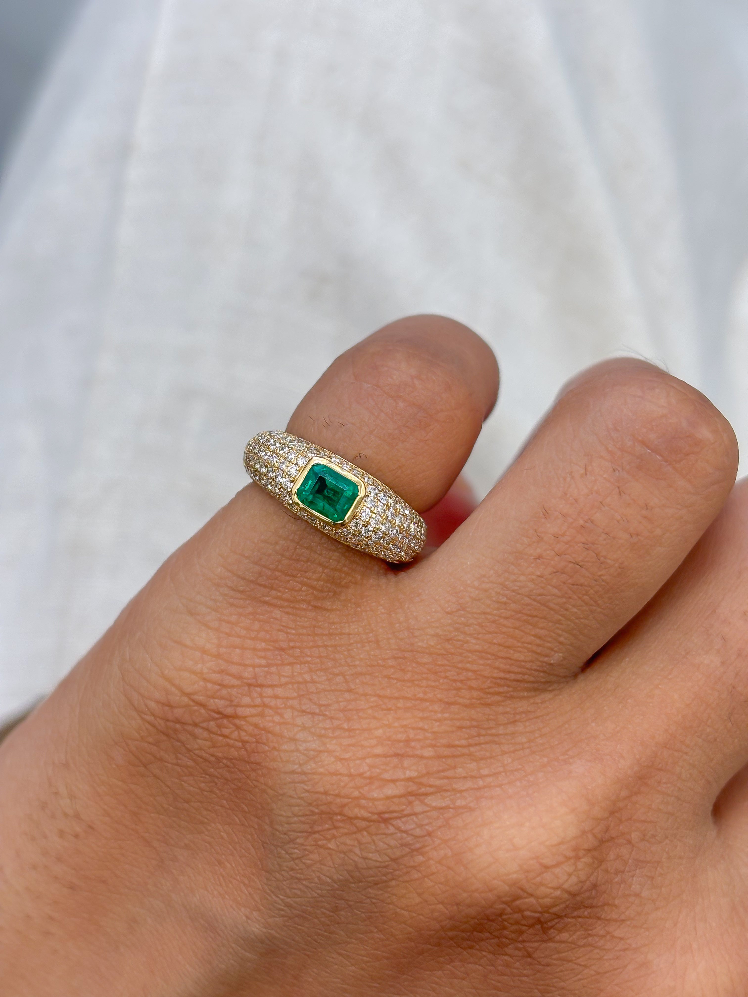 JPRG-4180/10250 Emerald Diamond Ring | 18K