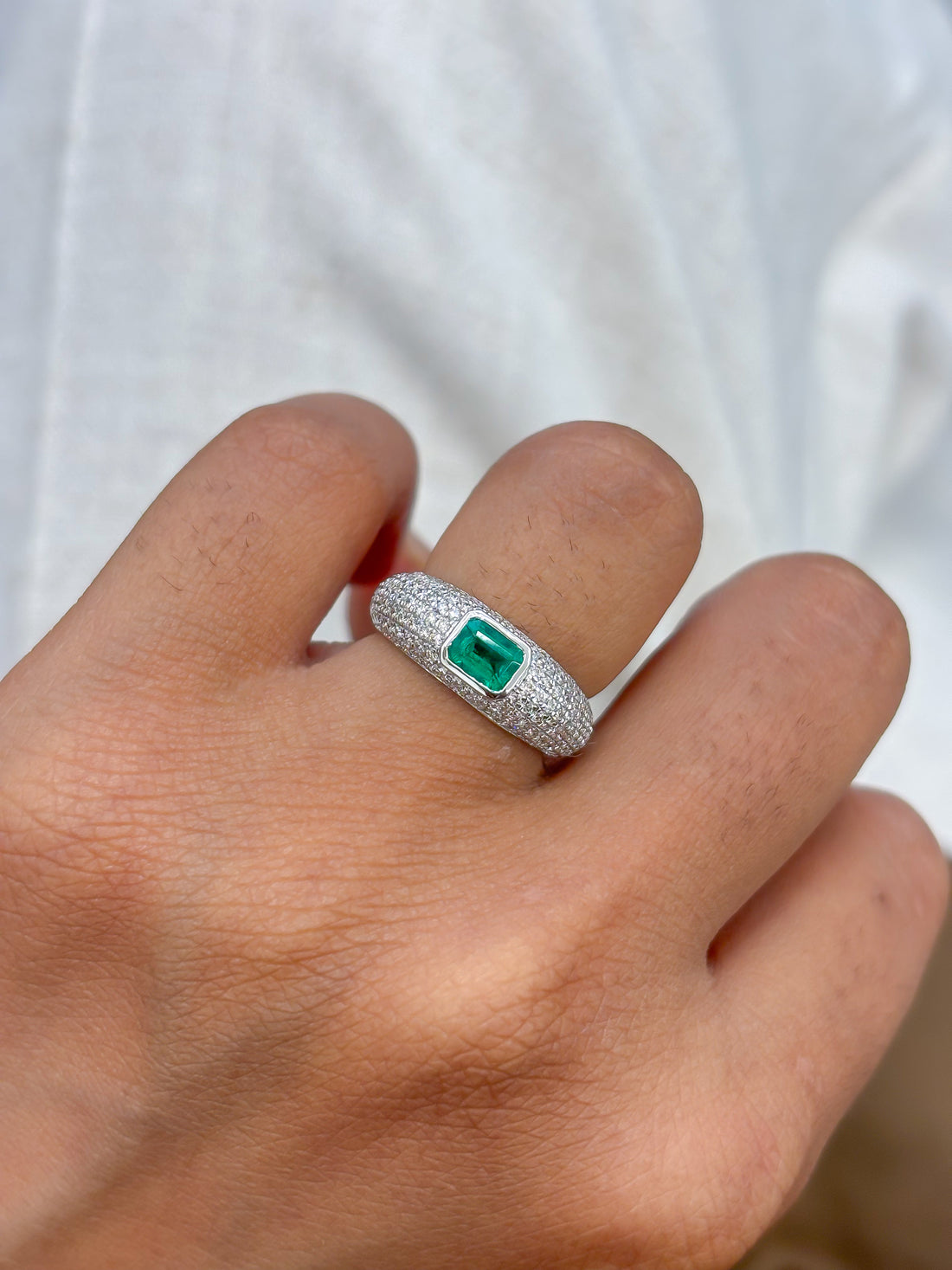 JPRG-4182/10252 Emerald Diamond Ring | 18K