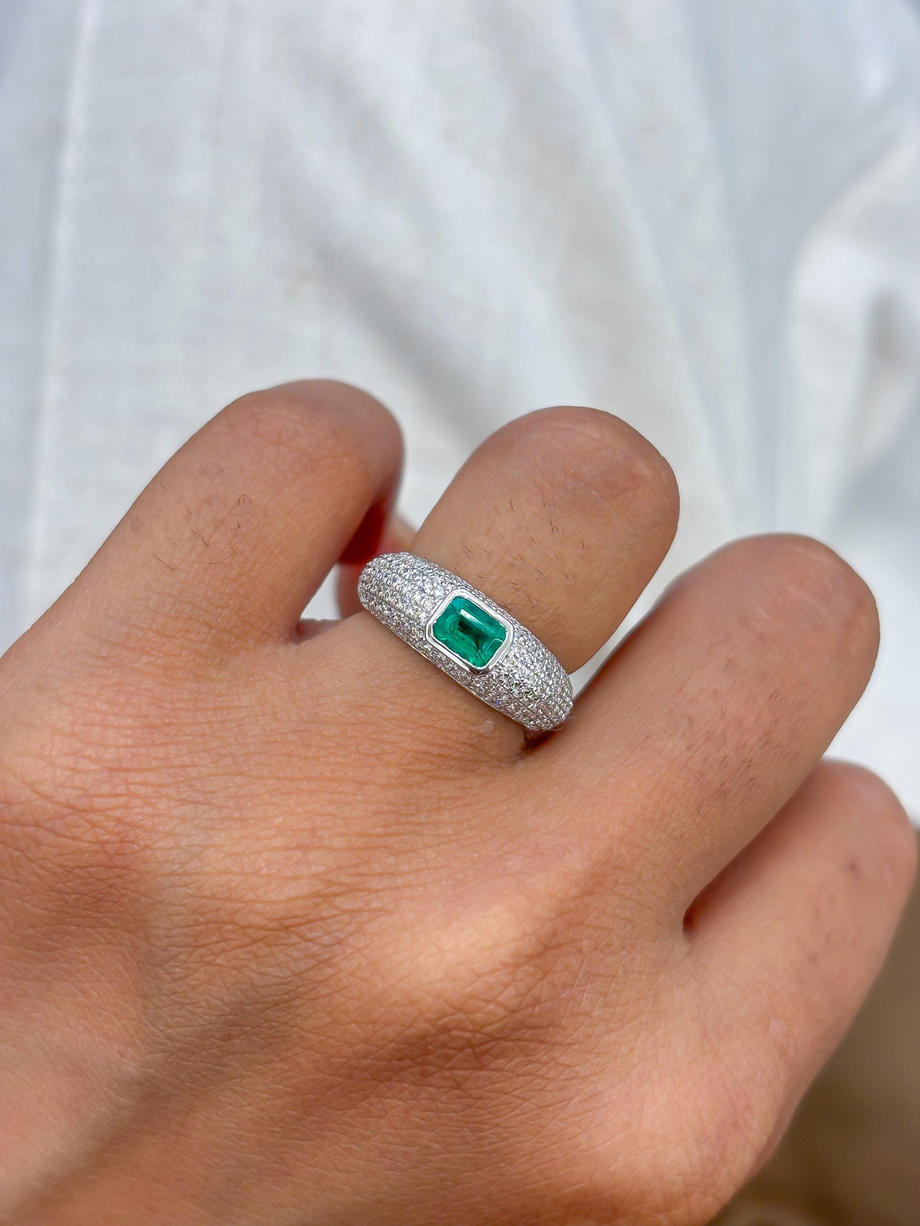 JPRG-4182/10252 Emerald Diamond Ring | 18K