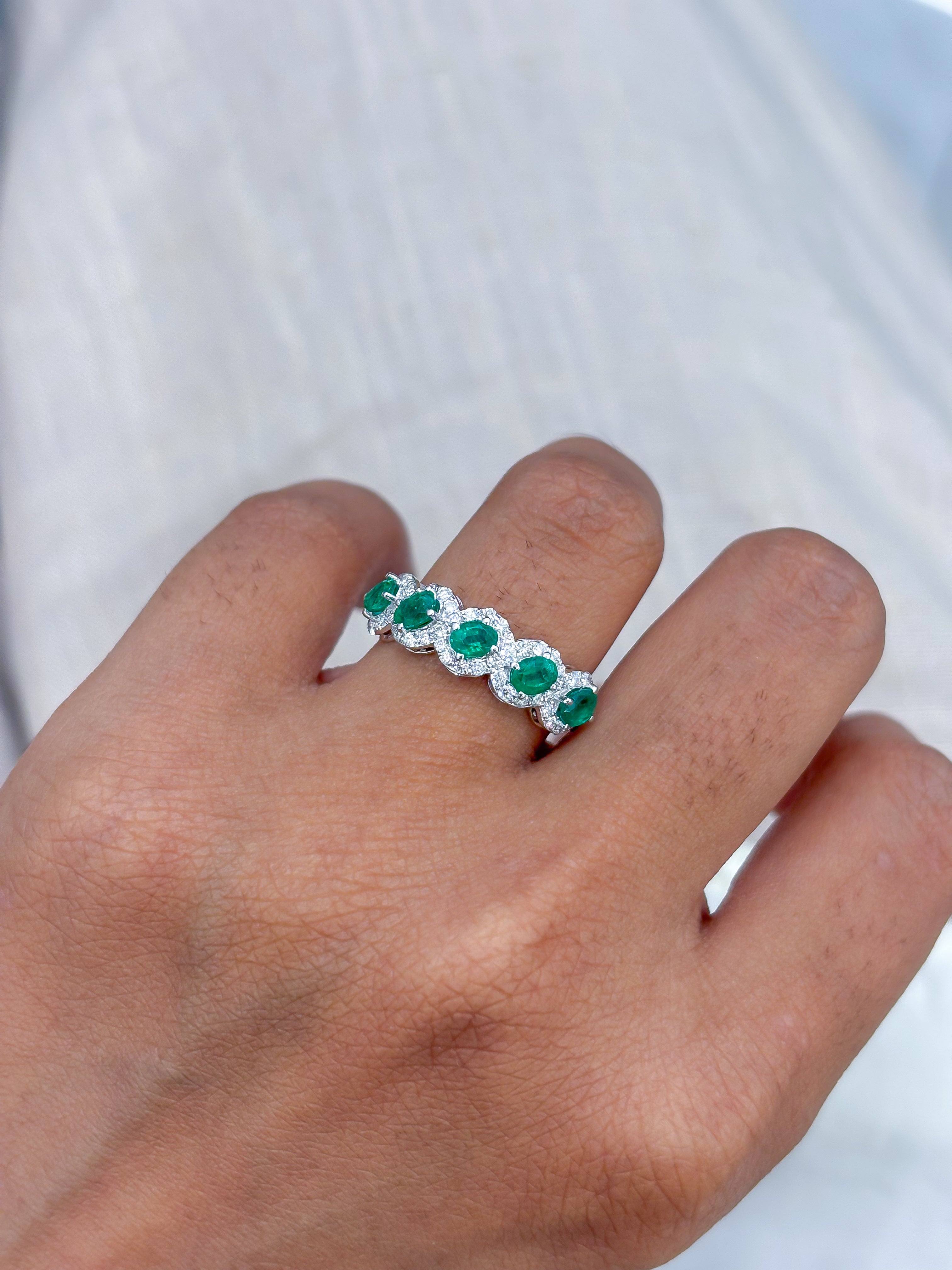 JPRG-4238/10374 Emerald Diamond Ring | 18K