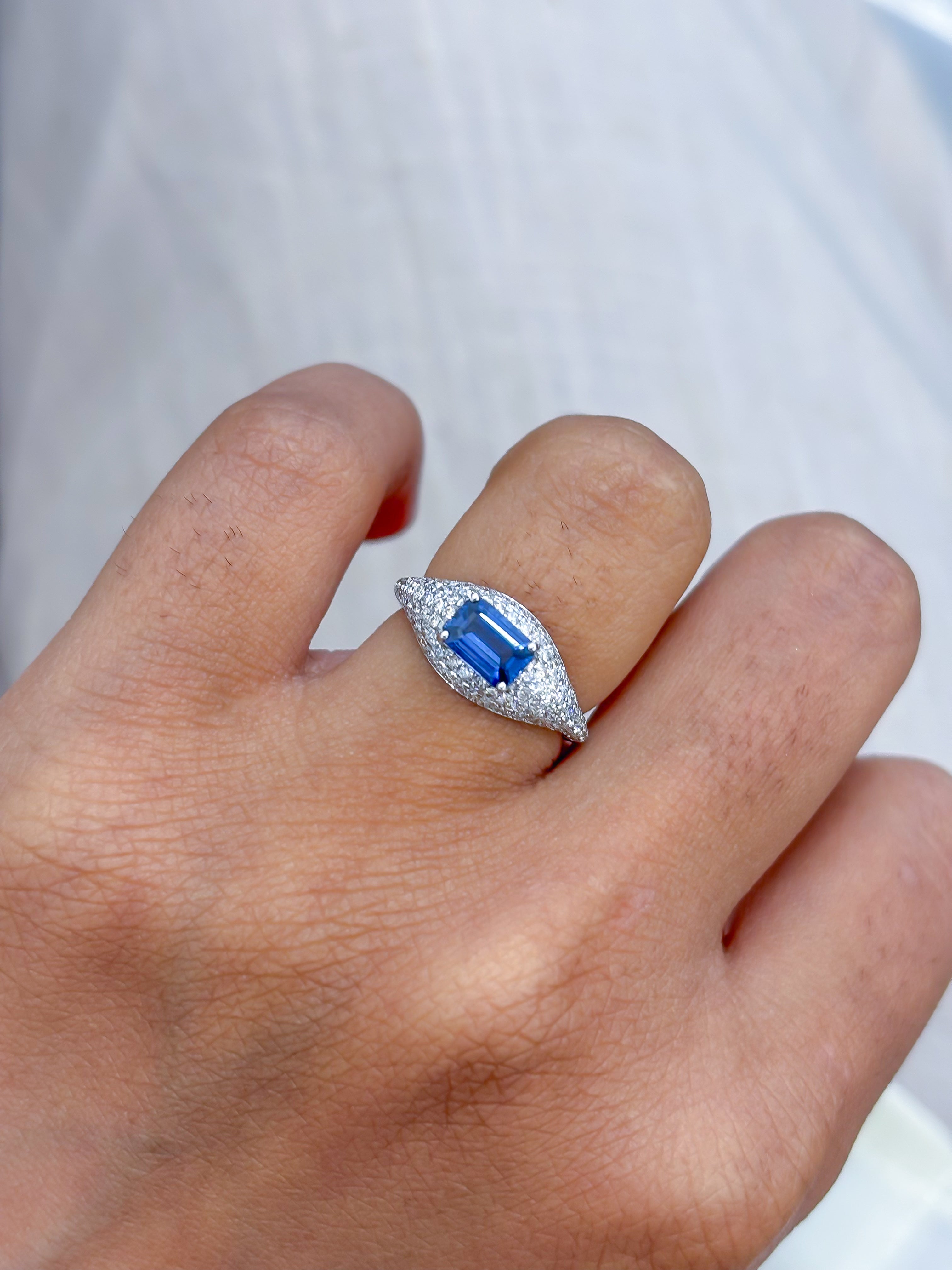 JPRG-4240/10406 Blue Sapphire Diamond Ring | 18K