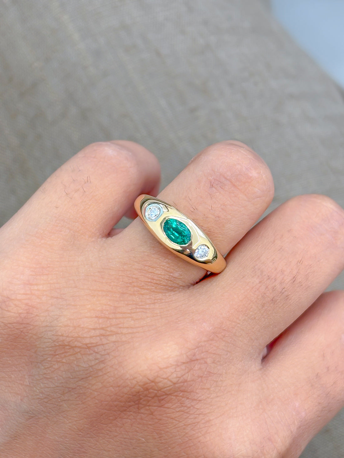 JPRG-4251/10425 Emerald Diamond Ring | 18K