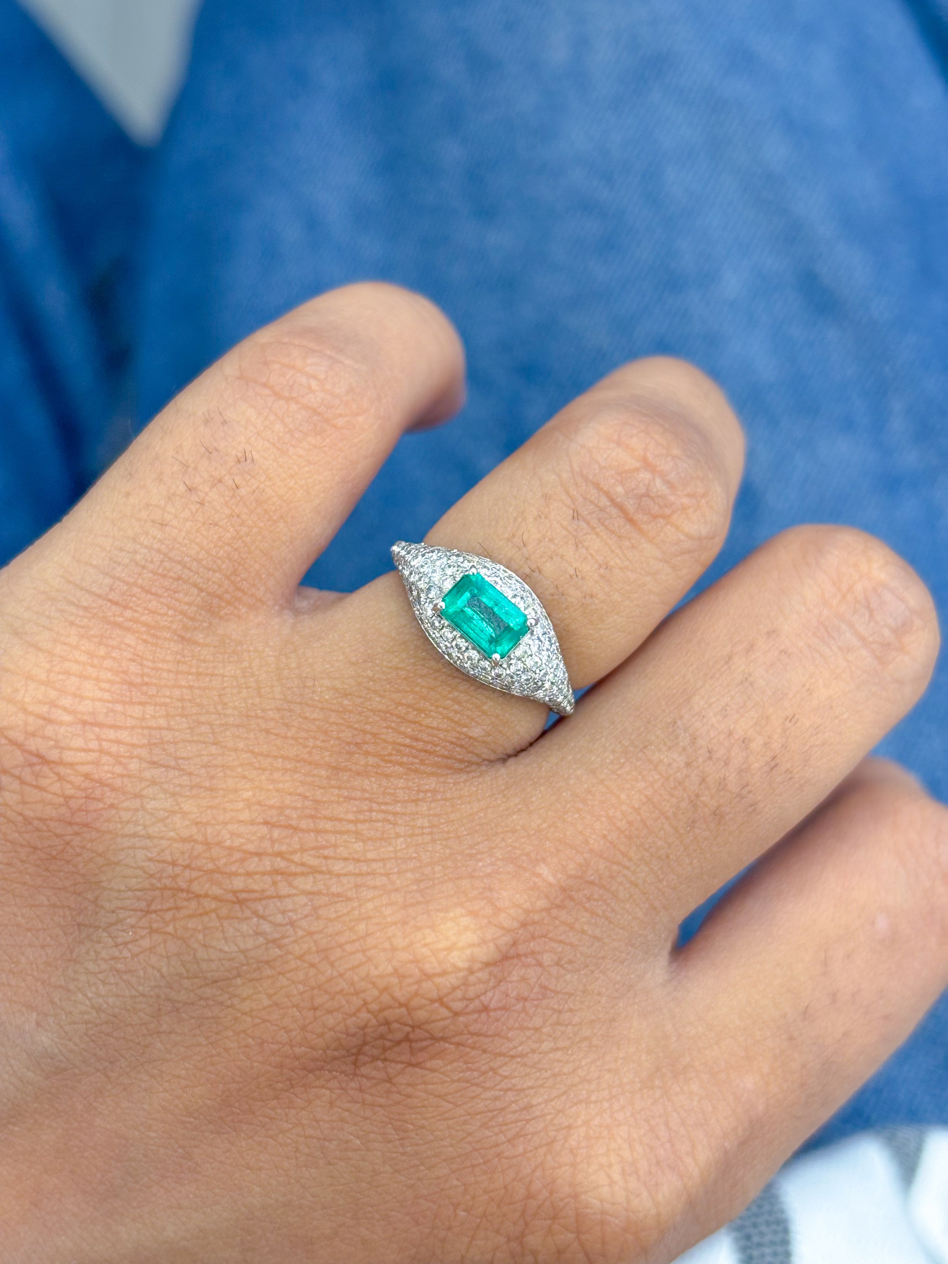 JPRG-4274/10473 Emerald Diamond Ring | 18K
