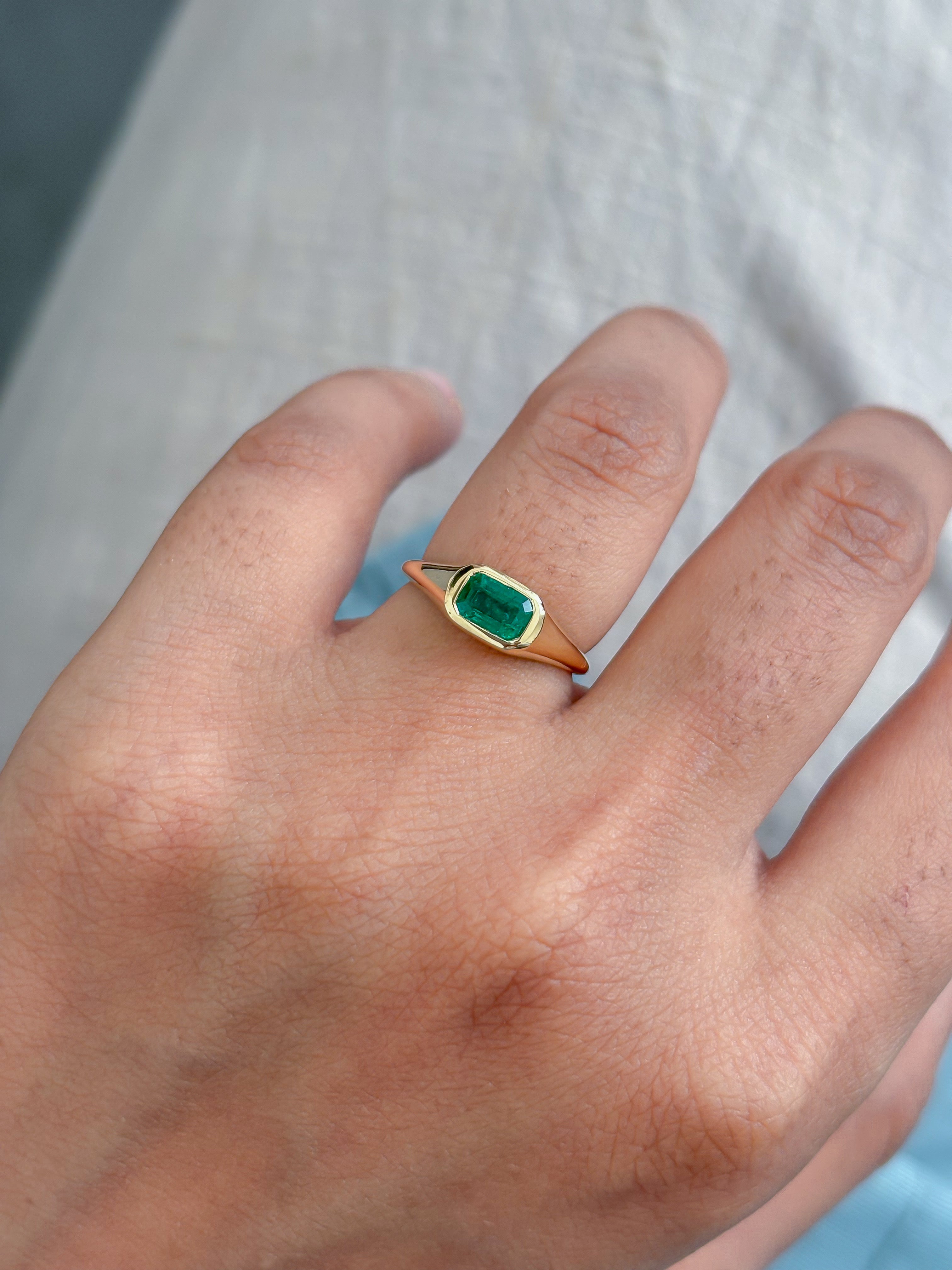 JPRG-4897/11914 Emerald Ring | 18K
